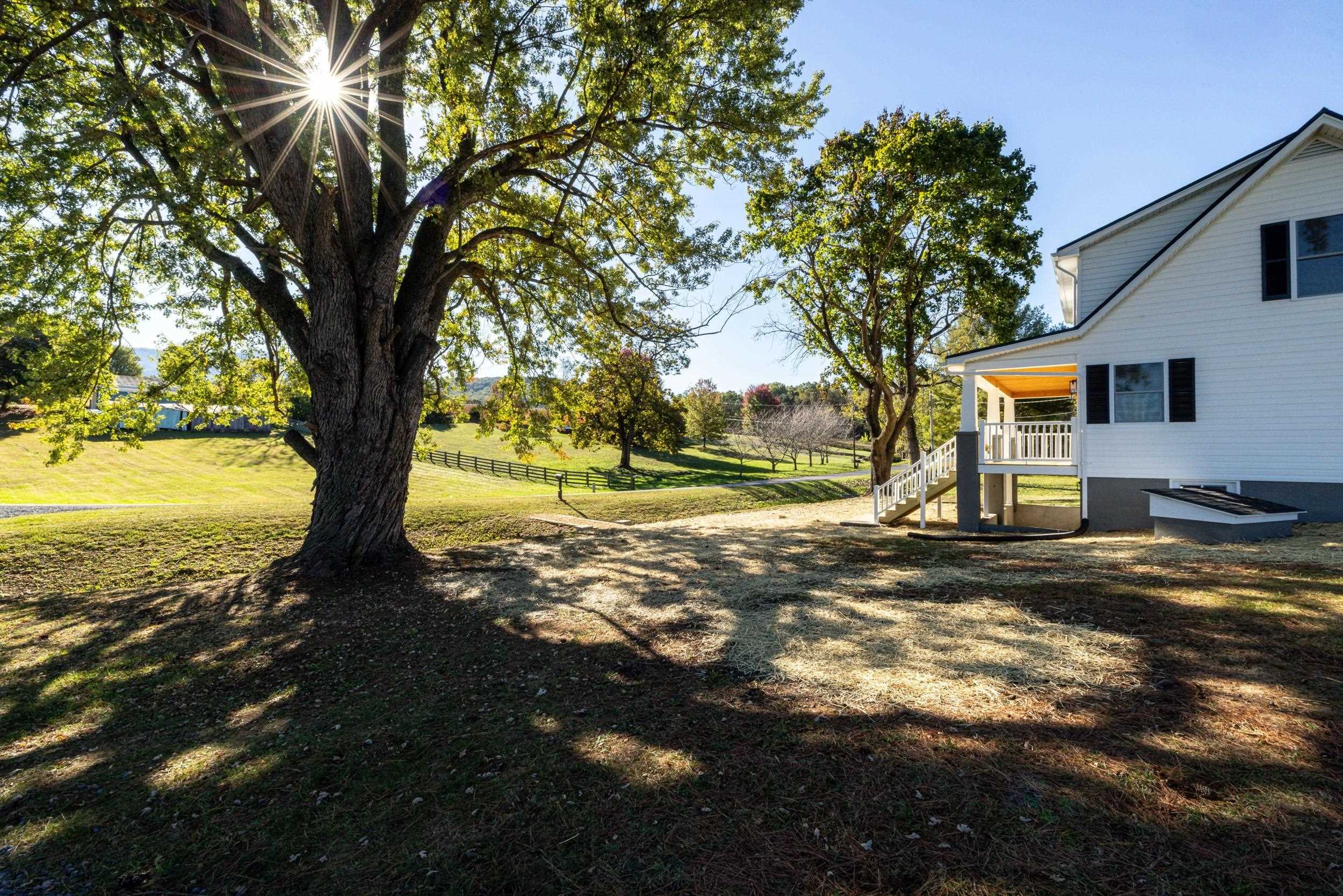 1140 FARMVIEW RD, LURAY, Virginia 22835, 3 Bedrooms Bedrooms, ,2 BathroomsBathrooms,Residential,1140 FARMVIEW RD,670007 MLS # 670007