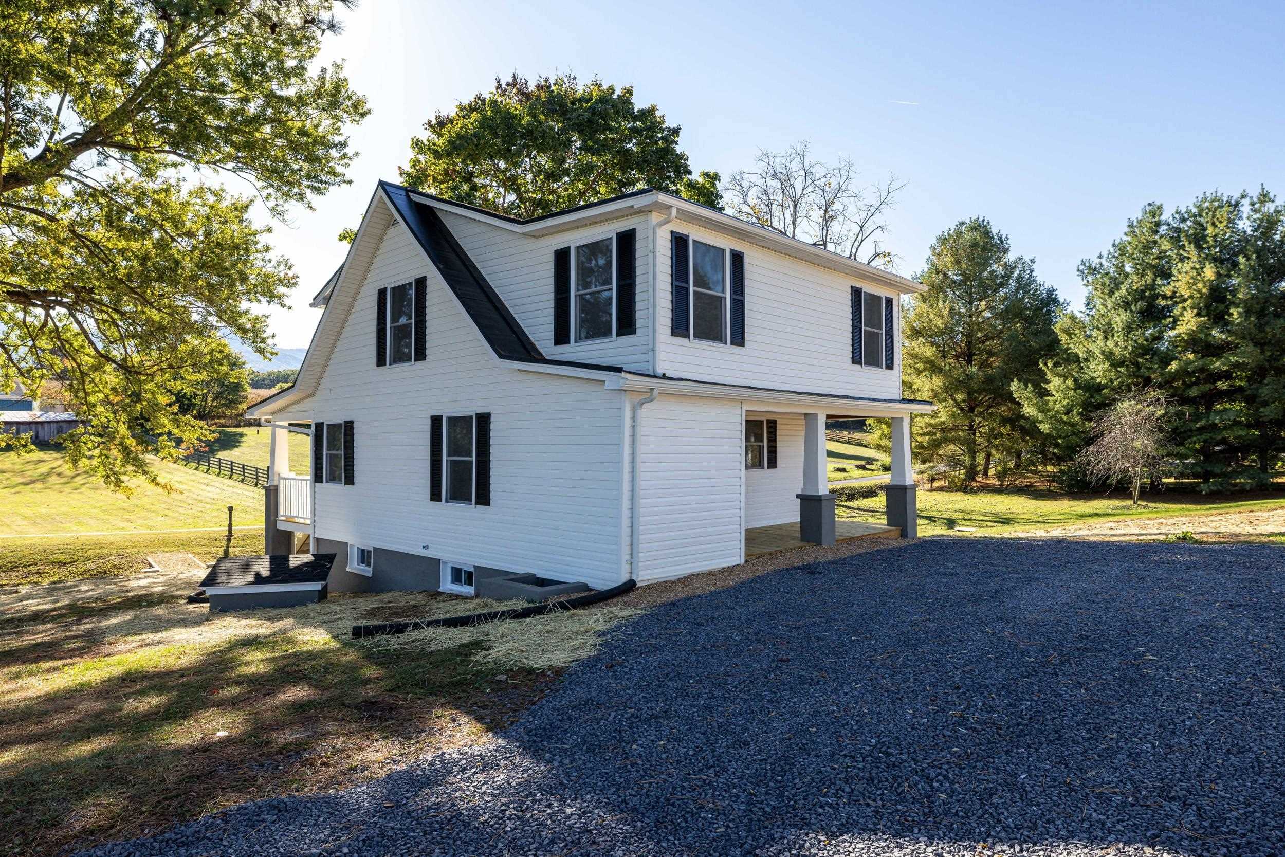 1140 FARMVIEW RD, LURAY, Virginia 22835, 3 Bedrooms Bedrooms, ,2 BathroomsBathrooms,Residential,1140 FARMVIEW RD,670007 MLS # 670007