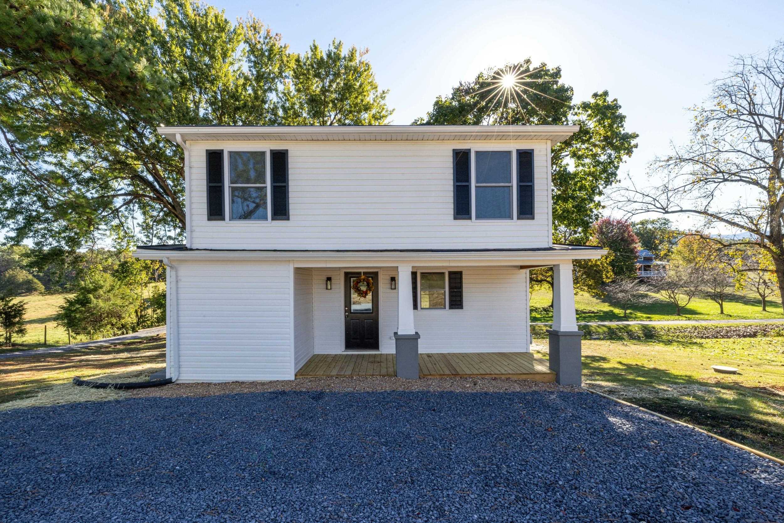 1140 FARMVIEW RD, LURAY, Virginia 22835, 3 Bedrooms Bedrooms, ,2 BathroomsBathrooms,Residential,1140 FARMVIEW RD,670007 MLS # 670007