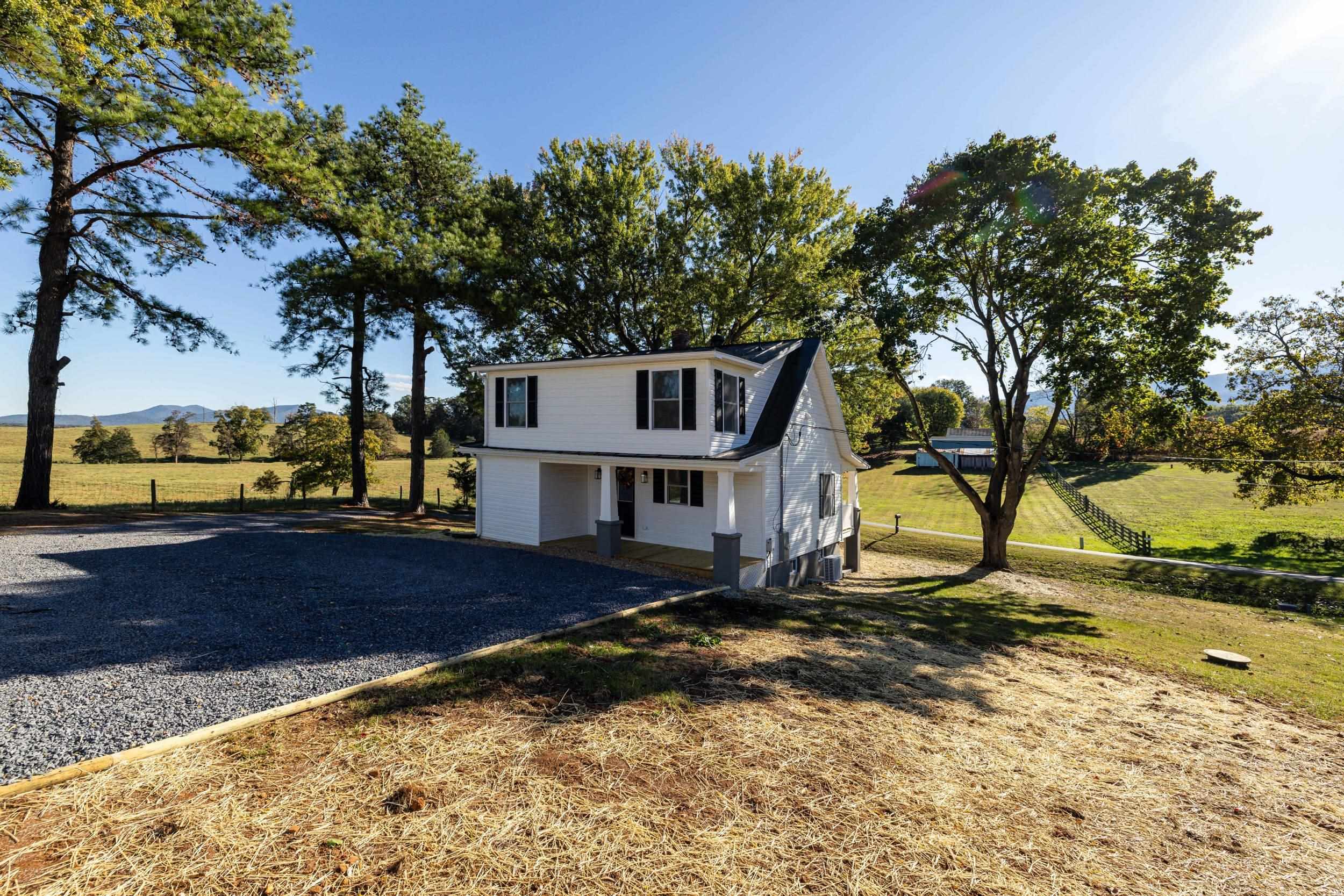 1140 FARMVIEW RD, LURAY, Virginia 22835, 3 Bedrooms Bedrooms, ,2 BathroomsBathrooms,Residential,1140 FARMVIEW RD,670007 MLS # 670007