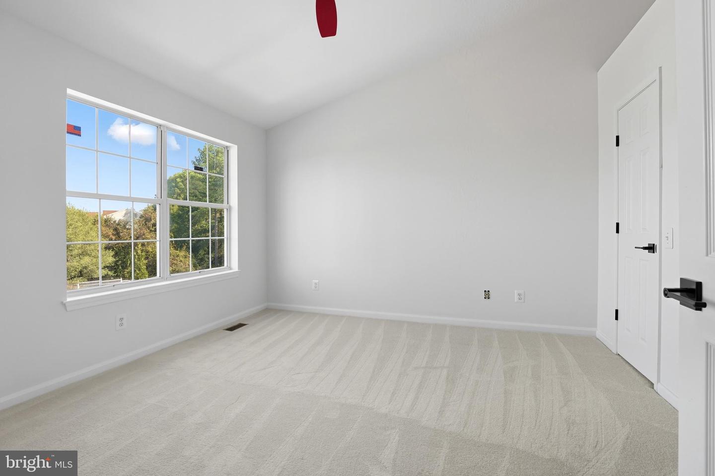 46895 EATON TER #300, STERLING, Virginia 20164, 2 Bedrooms Bedrooms, ,1 BathroomBathrooms,Residential,For sale,46895 EATON TER #300,VALO2106886 MLS # VALO2106886