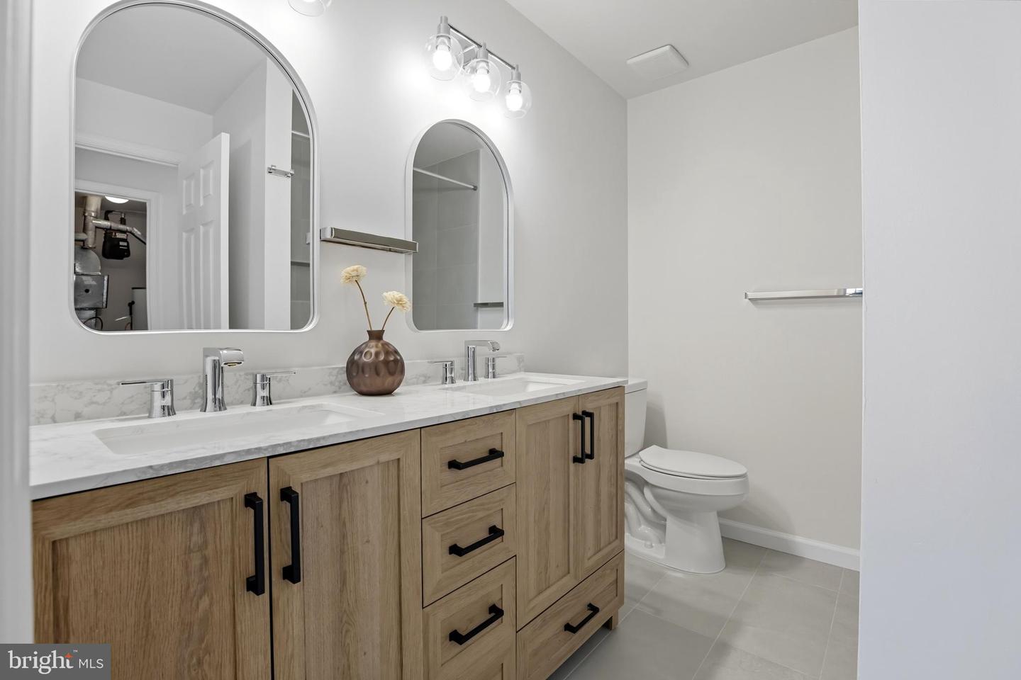 46895 EATON TER #300, STERLING, Virginia 20164, 2 Bedrooms Bedrooms, ,1 BathroomBathrooms,Residential,For sale,46895 EATON TER #300,VALO2106886 MLS # VALO2106886