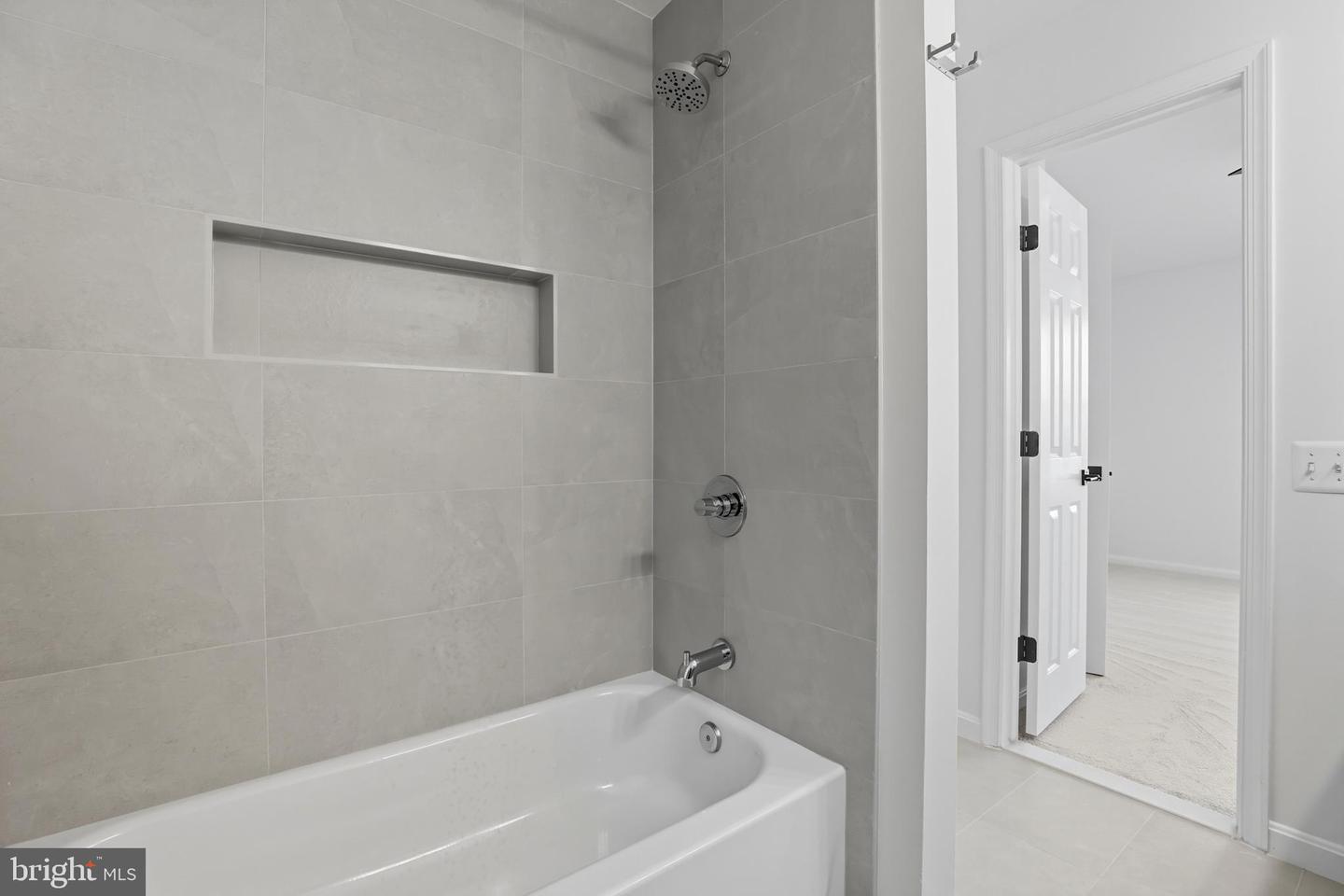 46895 EATON TER #300, STERLING, Virginia 20164, 2 Bedrooms Bedrooms, ,1 BathroomBathrooms,Residential,For sale,46895 EATON TER #300,VALO2106886 MLS # VALO2106886