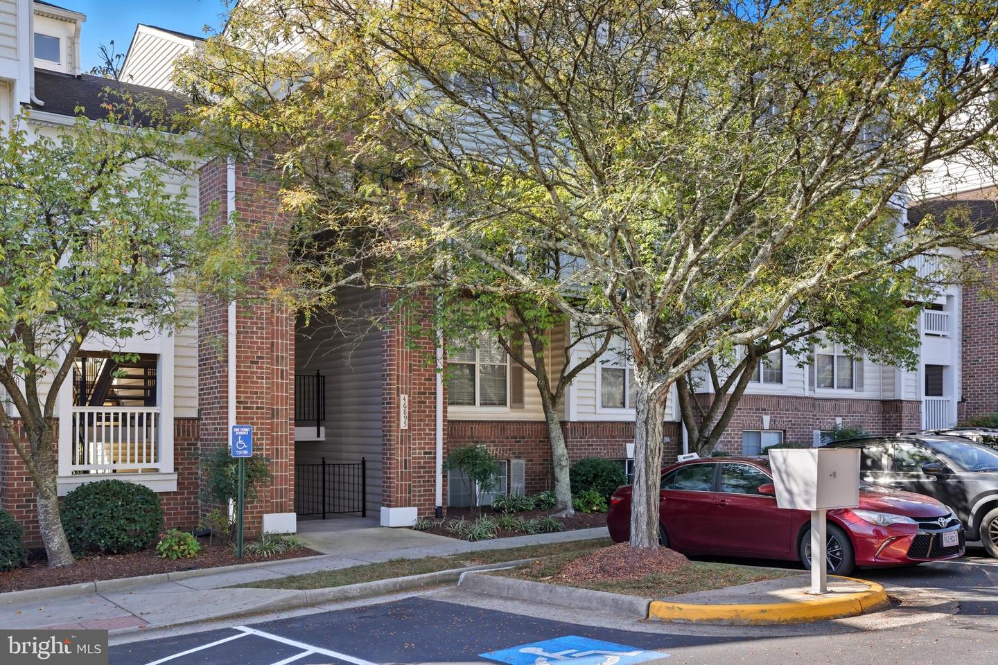 46895 EATON TER #300, STERLING, Virginia 20164, 2 Bedrooms Bedrooms, ,1 BathroomBathrooms,Residential,For sale,46895 EATON TER #300,VALO2106886 MLS # VALO2106886