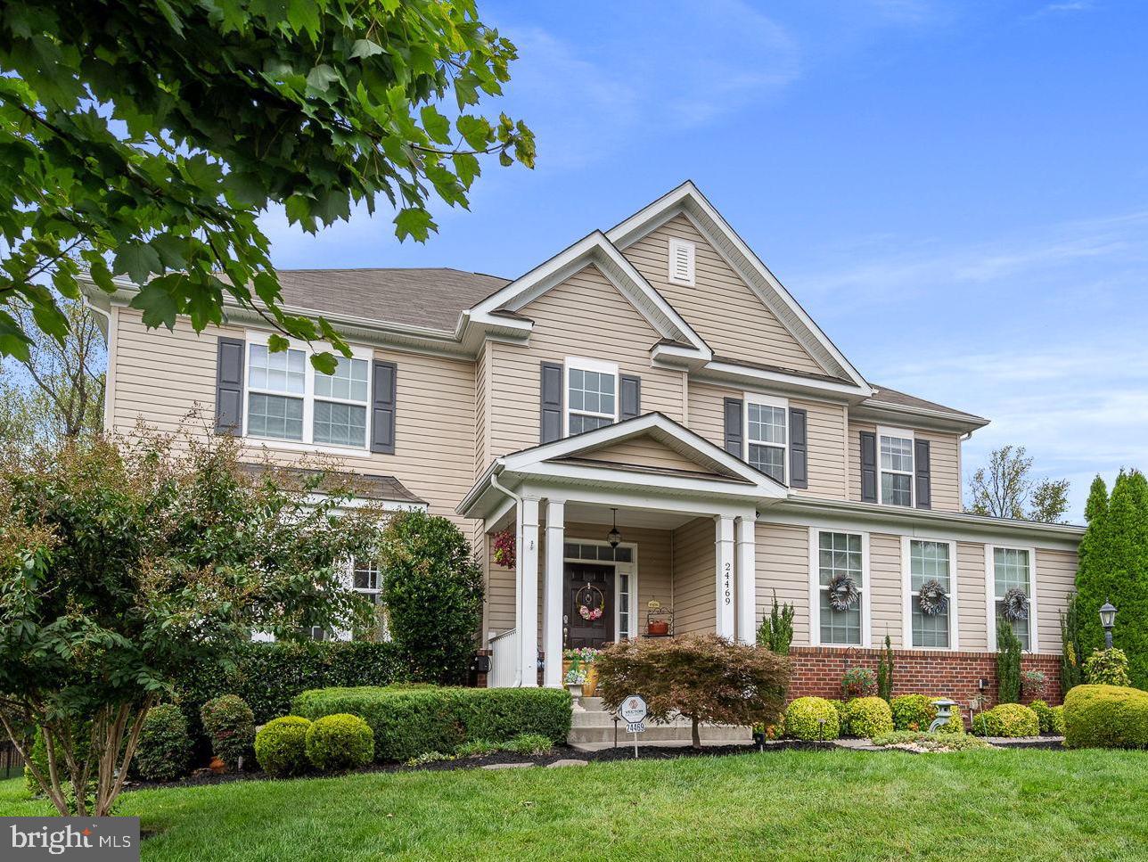 24469 ISLAND POOL CT, ALDIE, Virginia 20105, 5 Bedrooms Bedrooms, ,3 BathroomsBathrooms,Residential,For sale,24469 ISLAND POOL CT,VALO2107150 MLS # VALO2107150