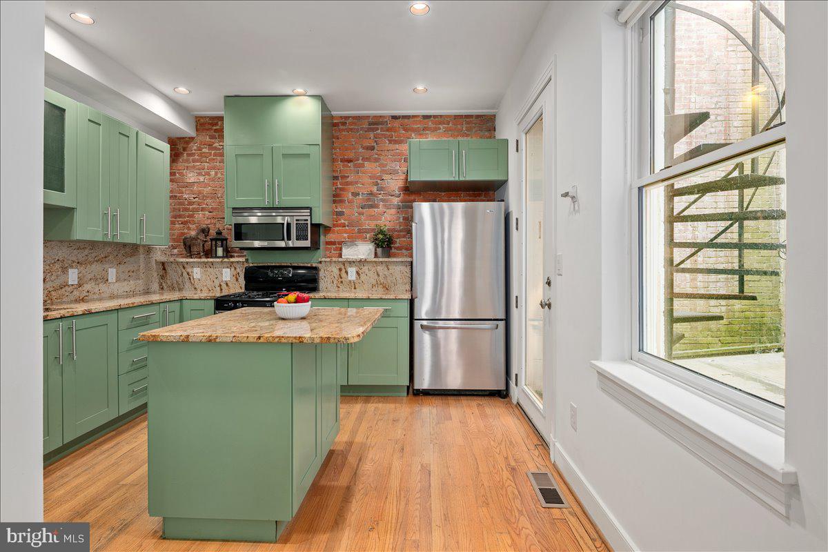 603 P ST NW, WASHINGTON, District Of Columbia 20001, 4 Bedrooms Bedrooms, ,3 BathroomsBathrooms,Residential,For sale,603 P ST NW,DCDC2223638 MLS # DCDC2223638