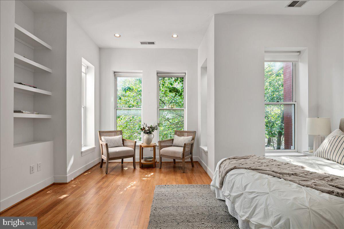 603 P ST NW, WASHINGTON, District Of Columbia 20001, 4 Bedrooms Bedrooms, ,3 BathroomsBathrooms,Residential,For sale,603 P ST NW,DCDC2223638 MLS # DCDC2223638