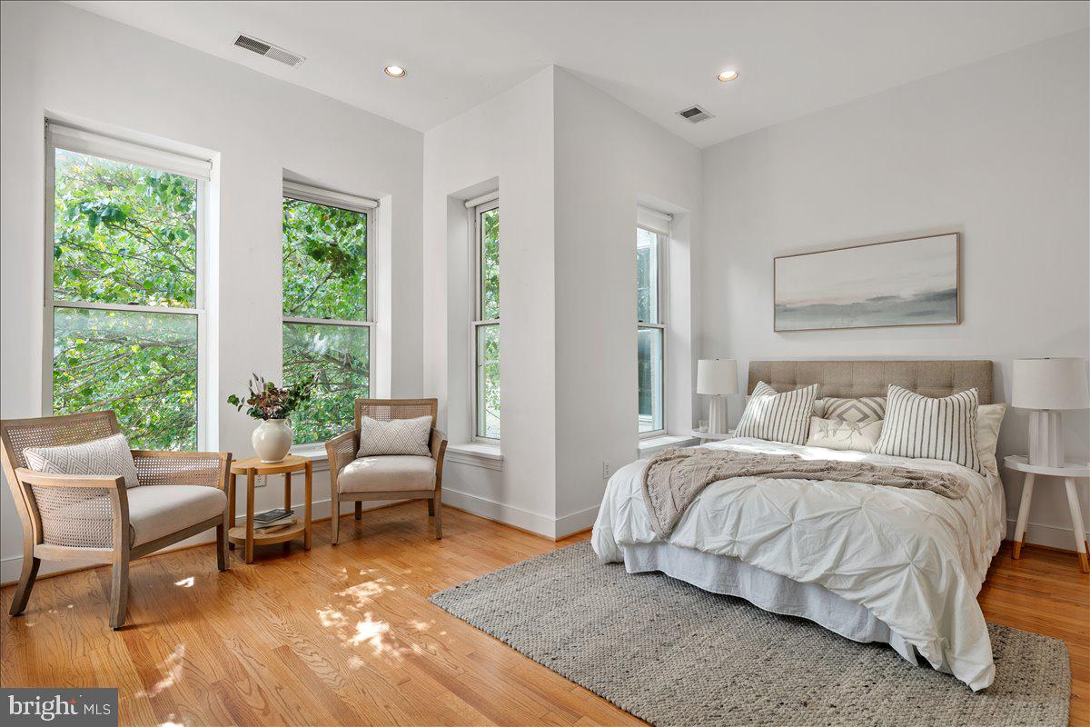 603 P ST NW, WASHINGTON, District Of Columbia 20001, 4 Bedrooms Bedrooms, ,3 BathroomsBathrooms,Residential,For sale,603 P ST NW,DCDC2223638 MLS # DCDC2223638