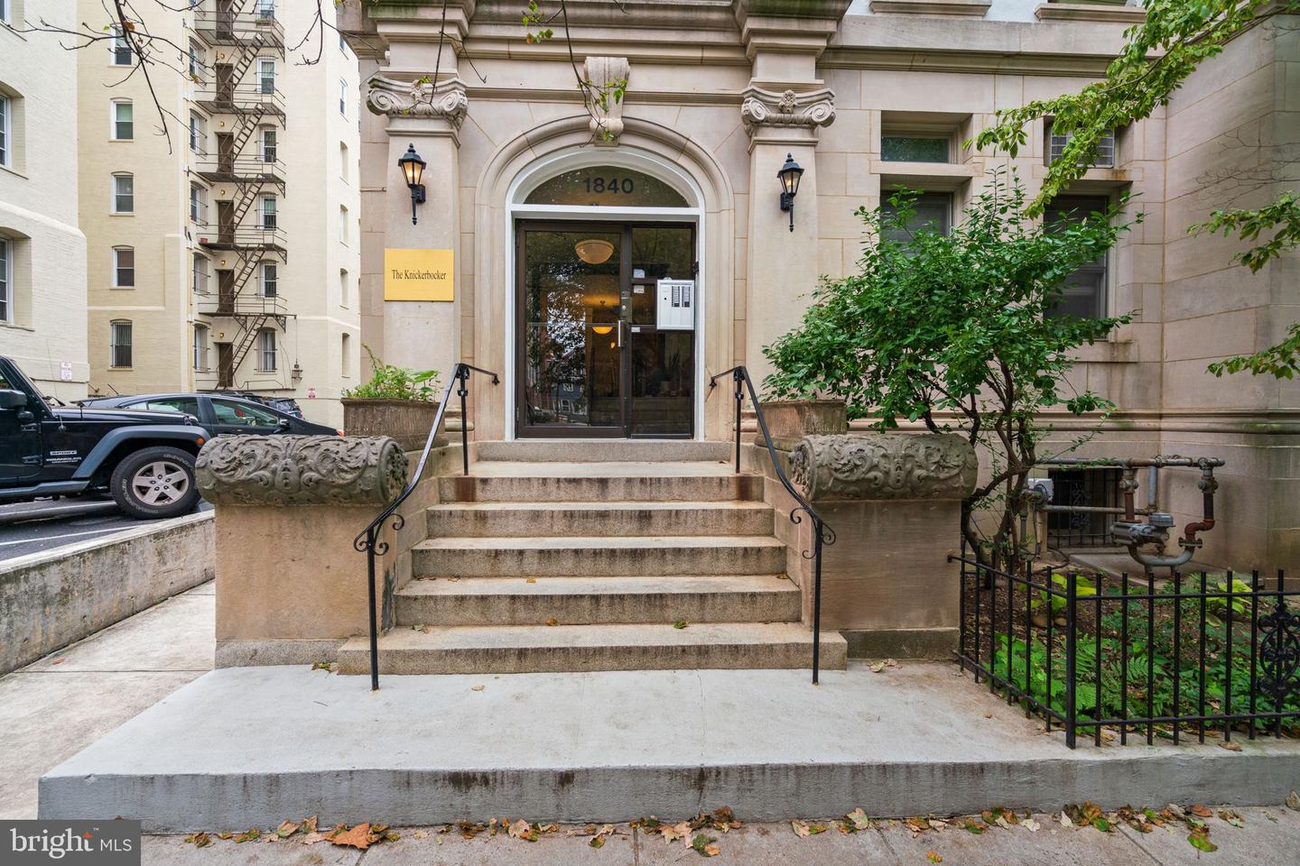 1840 MINTWOOD PL NW #402, WASHINGTON, District Of Columbia 20009, 2 Bedrooms Bedrooms, ,2 BathroomsBathrooms,Residential,For sale,1840 MINTWOOD PL NW #402,DCDC2223886 MLS # DCDC2223886