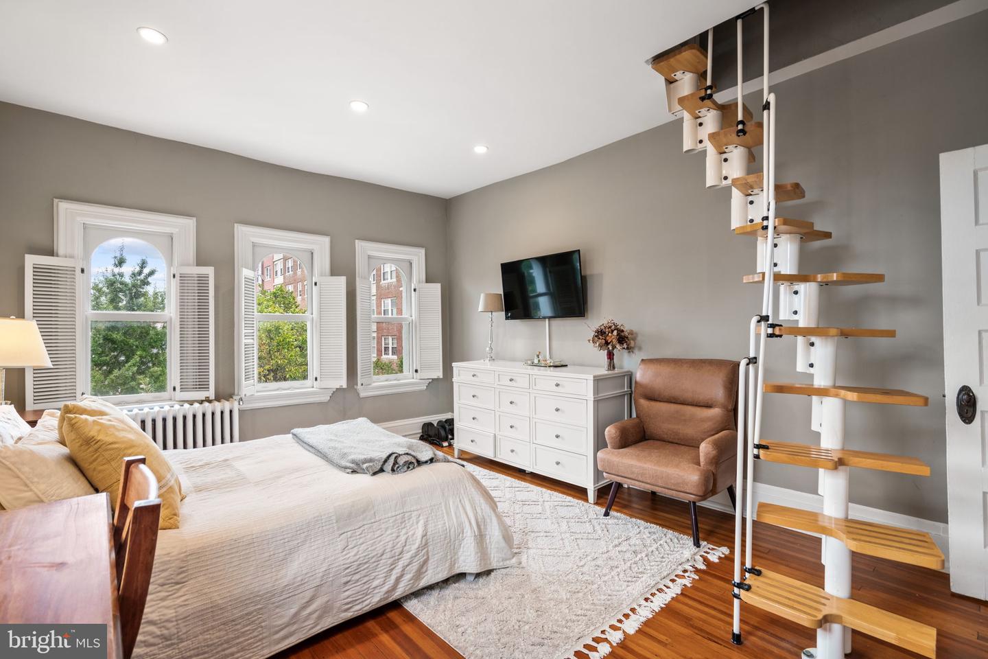 1840 MINTWOOD PL NW #402, WASHINGTON, District Of Columbia 20009, 2 Bedrooms Bedrooms, ,2 BathroomsBathrooms,Residential,For sale,1840 MINTWOOD PL NW #402,DCDC2223886 MLS # DCDC2223886