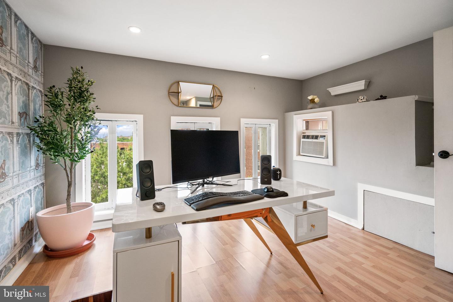 1840 MINTWOOD PL NW #402, WASHINGTON, District Of Columbia 20009, 2 Bedrooms Bedrooms, ,2 BathroomsBathrooms,Residential,For sale,1840 MINTWOOD PL NW #402,DCDC2223886 MLS # DCDC2223886