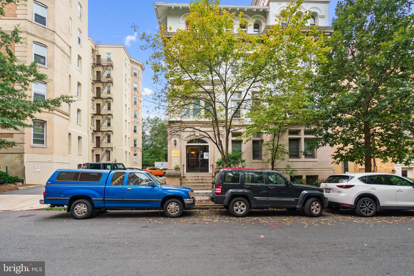 1840 MINTWOOD PL NW #402, WASHINGTON, District Of Columbia 20009, 2 Bedrooms Bedrooms, ,2 BathroomsBathrooms,Residential,For sale,1840 MINTWOOD PL NW #402,DCDC2223886 MLS # DCDC2223886