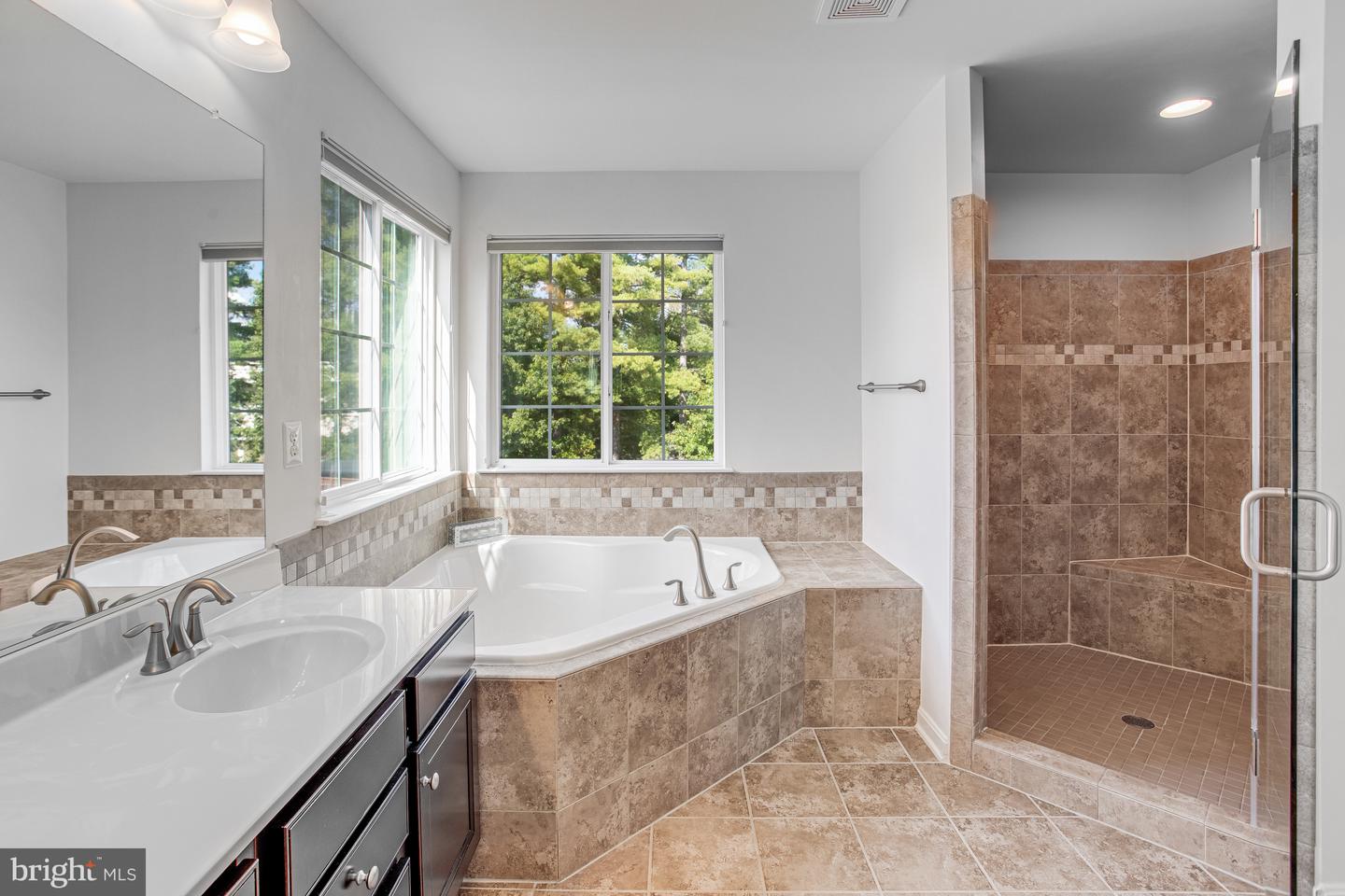 3078 AMERICAN EAGLE BLVD, WOODBRIDGE, Virginia 22191, 5 Bedrooms Bedrooms, ,4 BathroomsBathrooms,Residential,For sale,3078 AMERICAN EAGLE BLVD,VAPW2104646 MLS # VAPW2104646