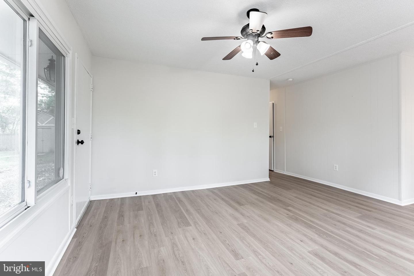 13709 MARBURY LN, WOODBRIDGE, Virginia 22191, 3 Bedrooms Bedrooms, ,1 BathroomBathrooms,Residential,For sale,13709 MARBURY LN,VAPW2104794 MLS # VAPW2104794