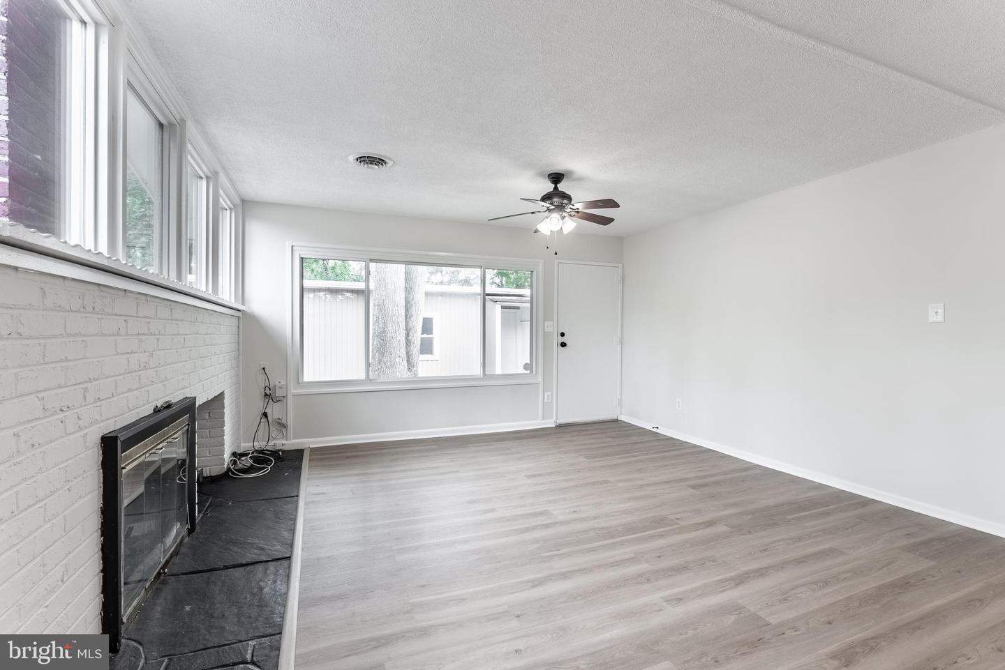 13709 MARBURY LN, WOODBRIDGE, Virginia 22191, 3 Bedrooms Bedrooms, ,1 BathroomBathrooms,Residential,For sale,13709 MARBURY LN,VAPW2104794 MLS # VAPW2104794
