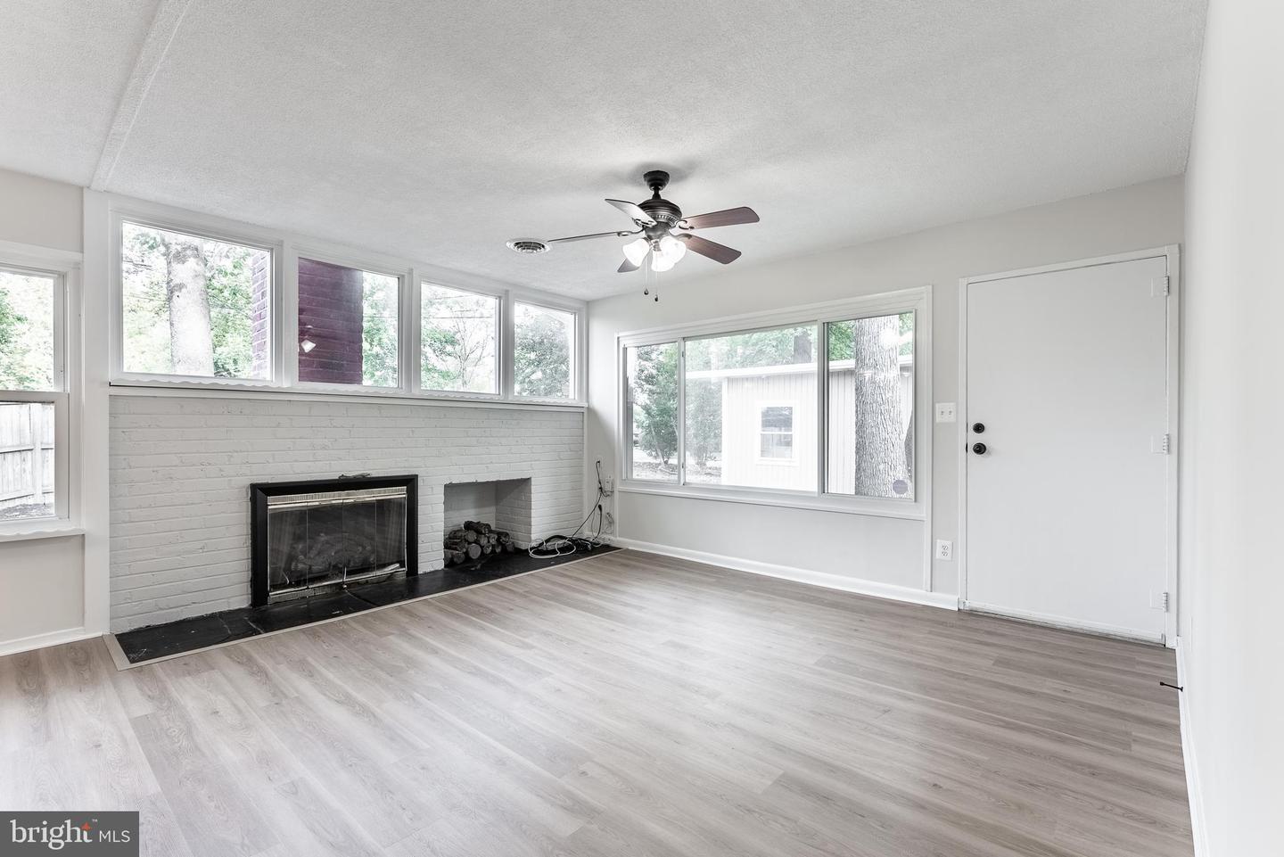 13709 MARBURY LN, WOODBRIDGE, Virginia 22191, 3 Bedrooms Bedrooms, ,1 BathroomBathrooms,Residential,For sale,13709 MARBURY LN,VAPW2104794 MLS # VAPW2104794
