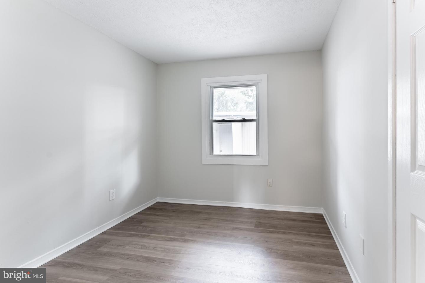 13709 MARBURY LN, WOODBRIDGE, Virginia 22191, 3 Bedrooms Bedrooms, ,1 BathroomBathrooms,Residential,For sale,13709 MARBURY LN,VAPW2104794 MLS # VAPW2104794