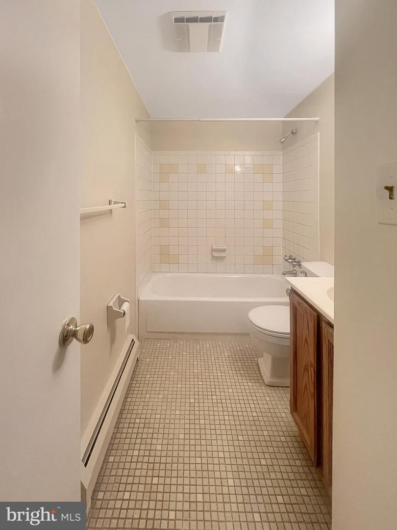 14550 EASTMAN ST, WOODBRIDGE, Virginia 22193, 3 Bedrooms Bedrooms, ,2 BathroomsBathrooms,Residential,For sale,14550 EASTMAN ST,VAPW2104846 MLS # VAPW2104846