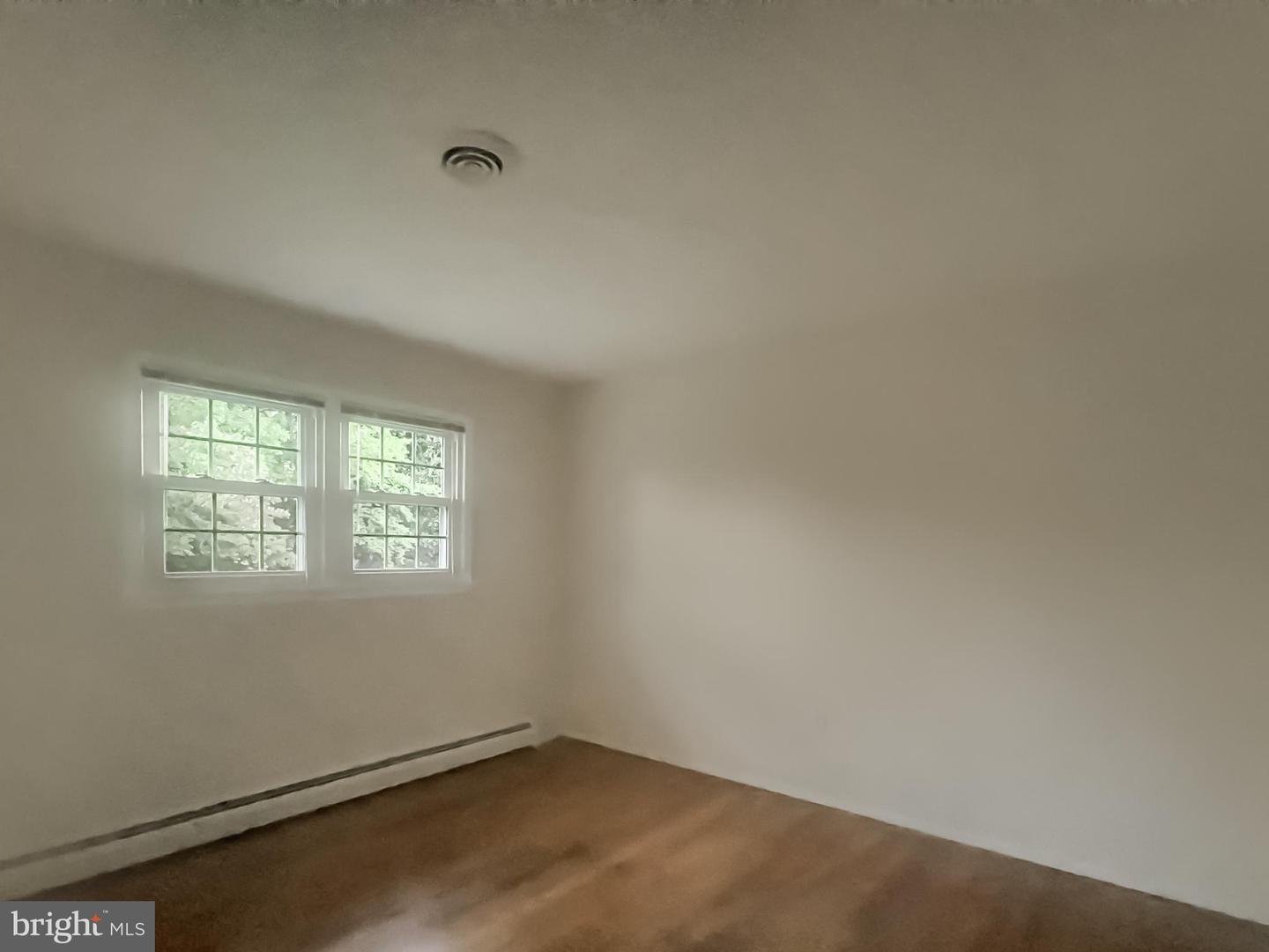 14550 EASTMAN ST, WOODBRIDGE, Virginia 22193, 3 Bedrooms Bedrooms, ,2 BathroomsBathrooms,Residential,For sale,14550 EASTMAN ST,VAPW2104846 MLS # VAPW2104846