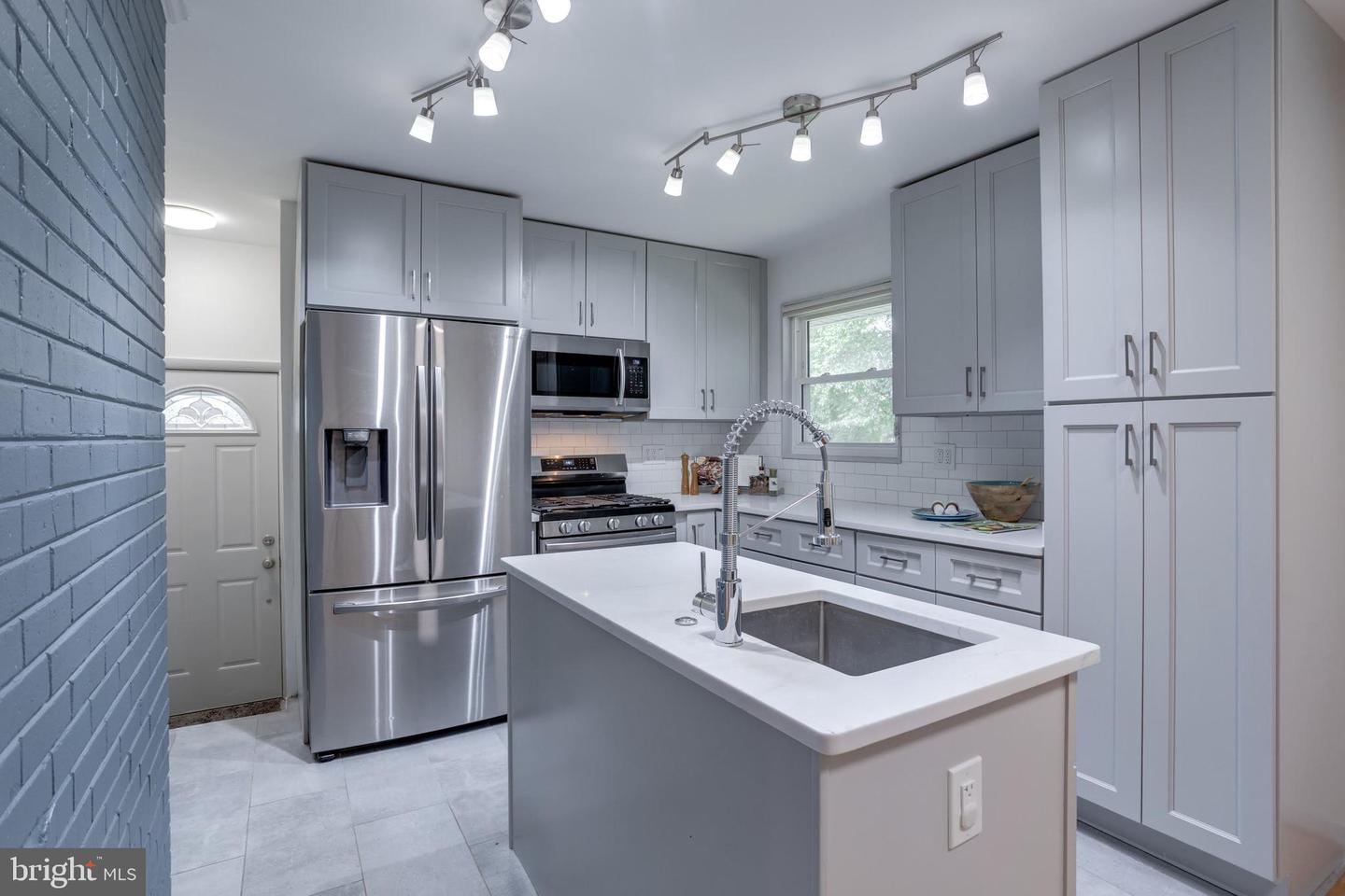 7520 MURILLO ST, SPRINGFIELD, Virginia 22151, 4 Bedrooms Bedrooms, ,3 BathroomsBathrooms,Residential,For sale,7520 MURILLO ST,VAFX2269624 MLS # VAFX2269624