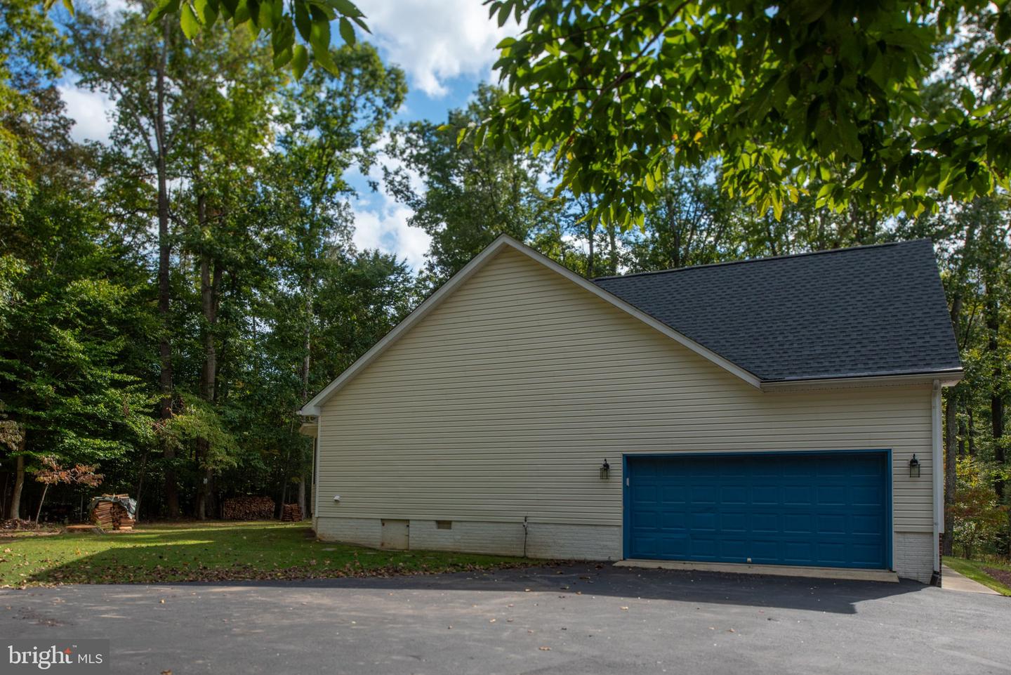 209 EDGEMONT LN, LOCUST GROVE, Virginia 22508, 3 Bedrooms Bedrooms, 13 Rooms Rooms,2 BathroomsBathrooms,Residential,For sale,209 EDGEMONT LN,VAOR2012426 MLS # VAOR2012426