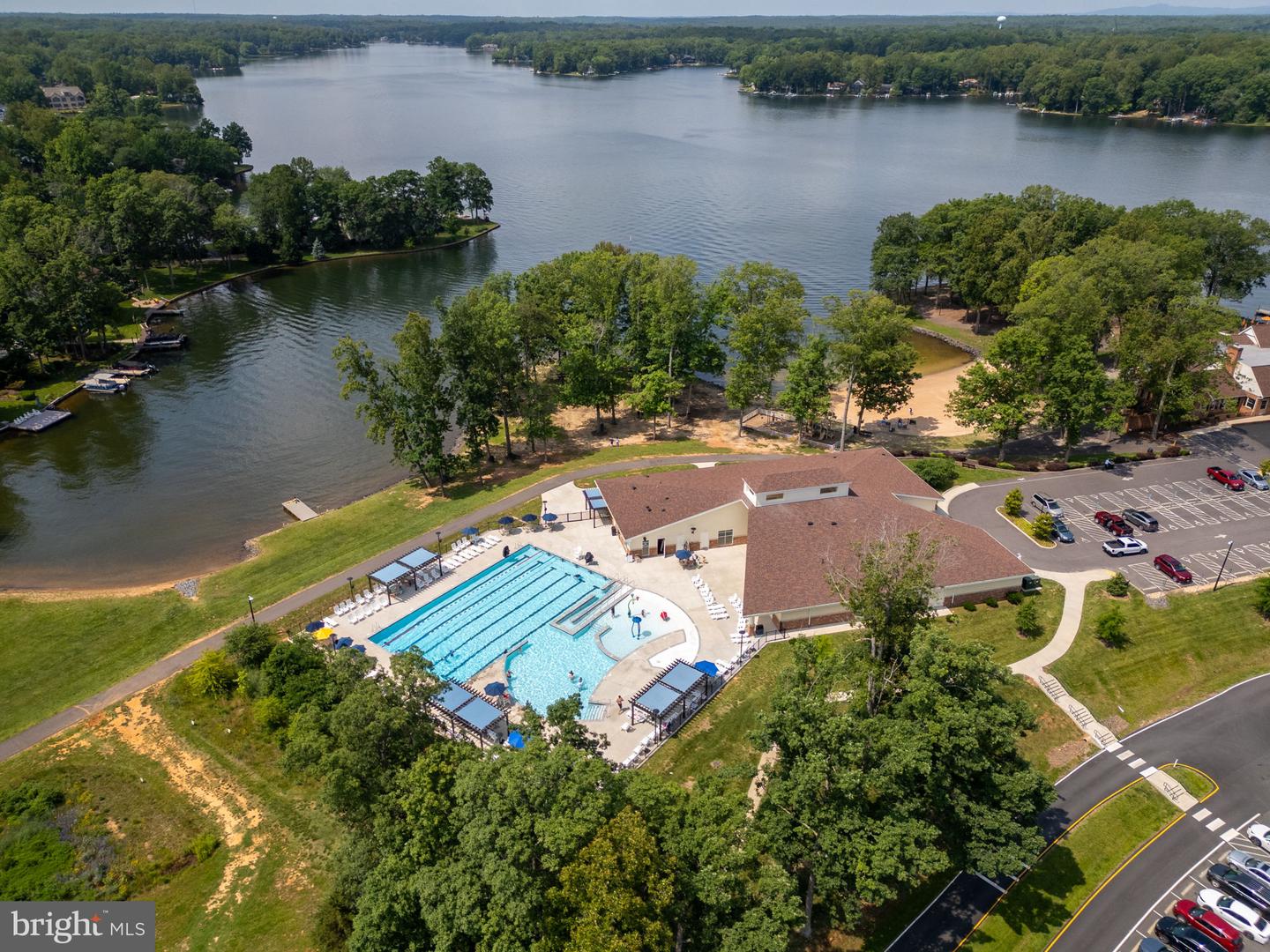 209 EDGEMONT LN, LOCUST GROVE, Virginia 22508, 3 Bedrooms Bedrooms, 13 Rooms Rooms,2 BathroomsBathrooms,Residential,For sale,209 EDGEMONT LN,VAOR2012426 MLS # VAOR2012426