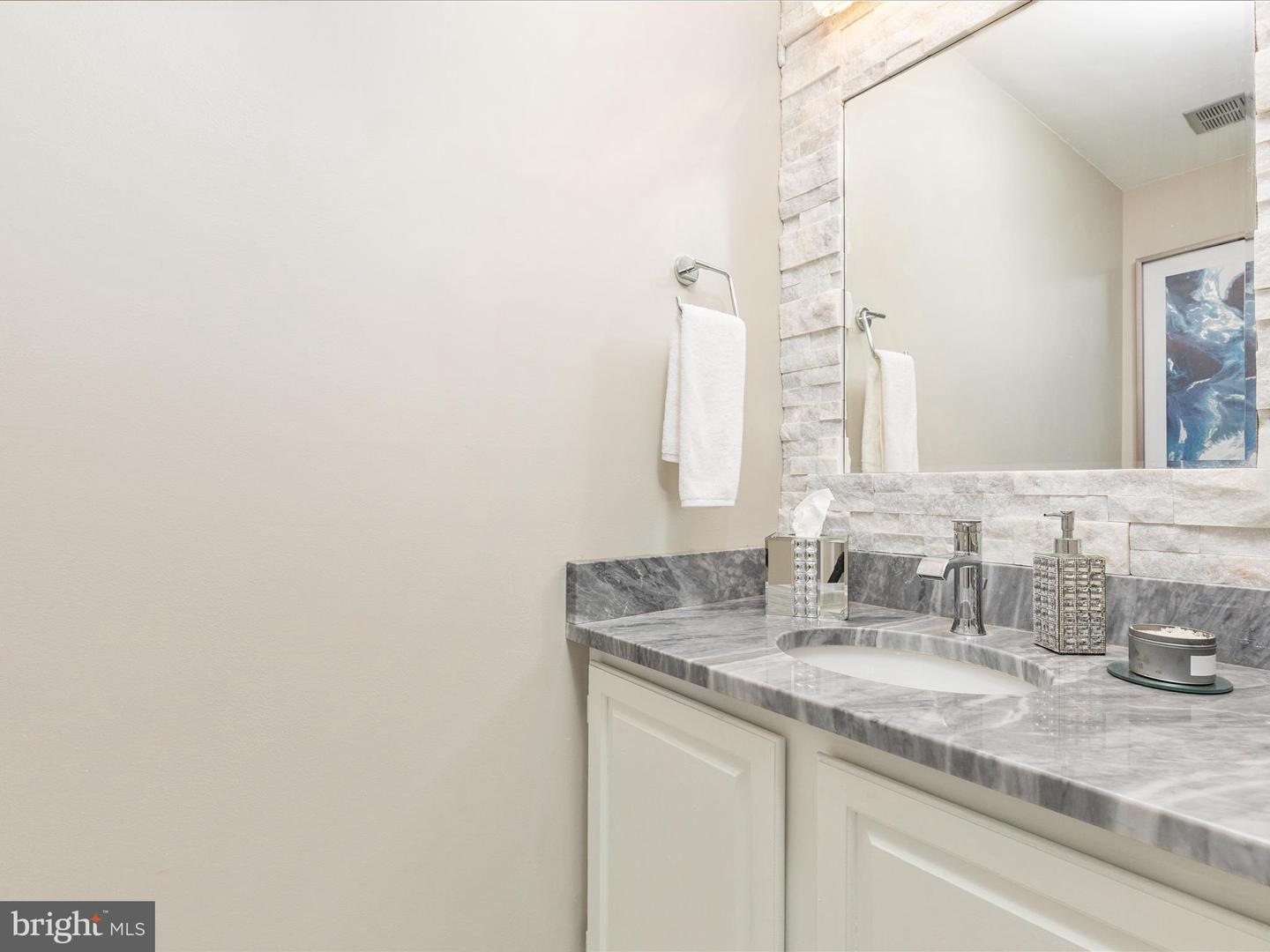 43800 STONEBRIDGE DR, ASHBURN, Virginia 20147, 3 Bedrooms Bedrooms, ,3 BathroomsBathrooms,Residential,For sale,43800 STONEBRIDGE DR,VALO2107906 MLS # VALO2107906