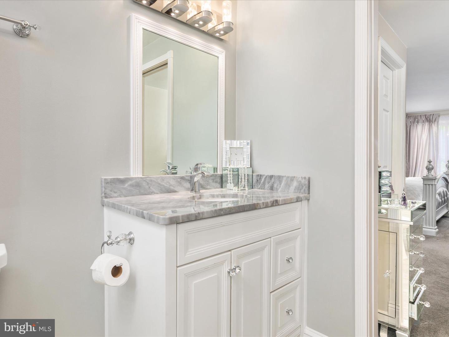 43800 STONEBRIDGE DR, ASHBURN, Virginia 20147, 3 Bedrooms Bedrooms, ,3 BathroomsBathrooms,Residential,For sale,43800 STONEBRIDGE DR,VALO2107906 MLS # VALO2107906