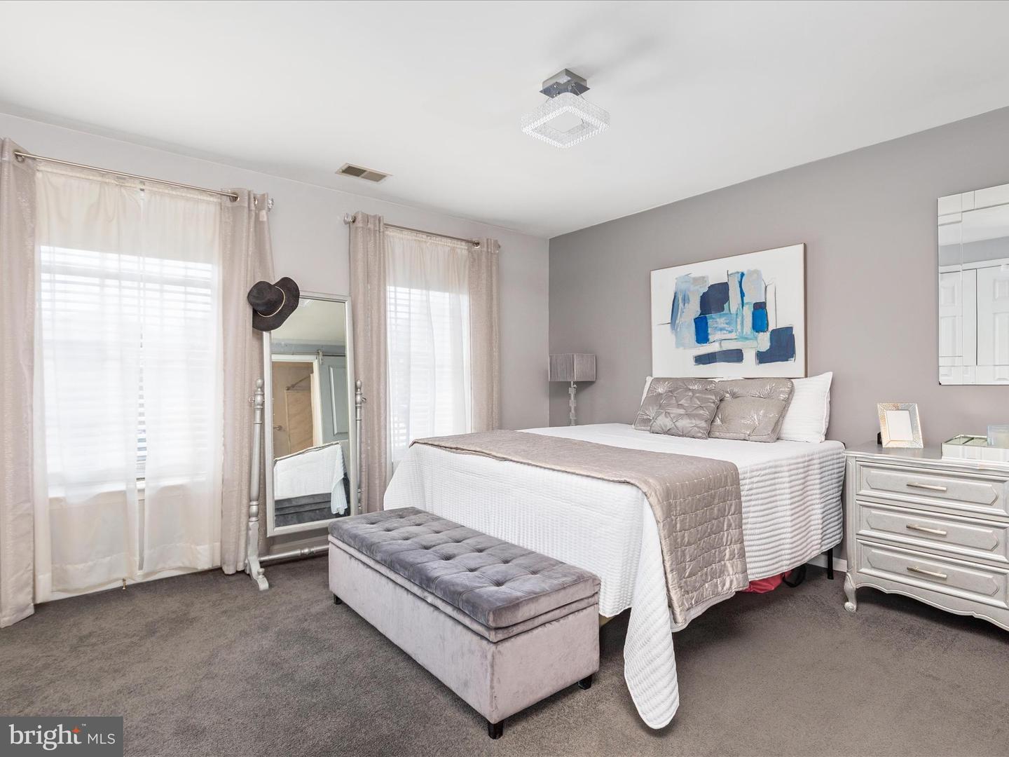43800 STONEBRIDGE DR, ASHBURN, Virginia 20147, 3 Bedrooms Bedrooms, ,3 BathroomsBathrooms,Residential,For sale,43800 STONEBRIDGE DR,VALO2107906 MLS # VALO2107906