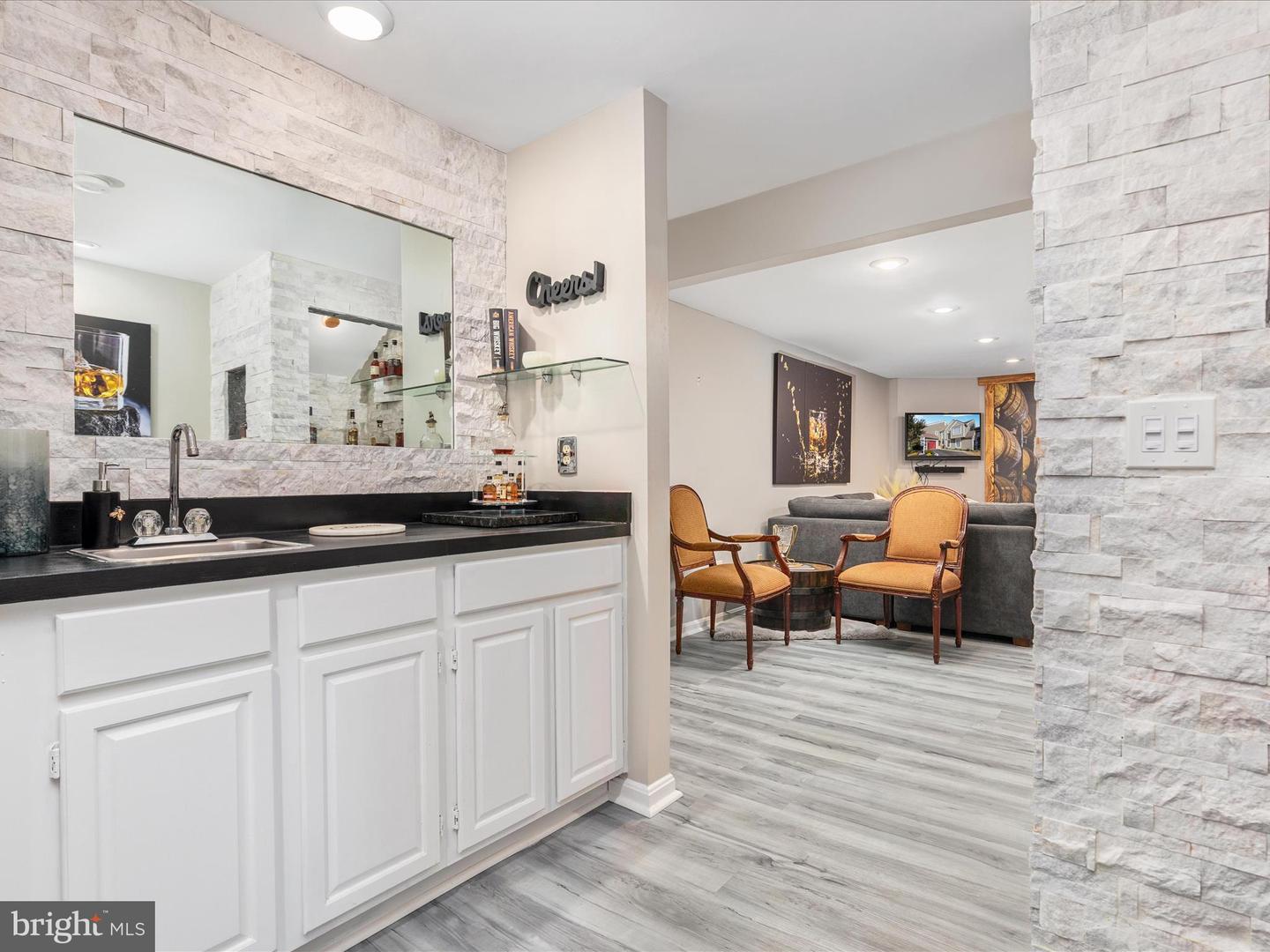 43800 STONEBRIDGE DR, ASHBURN, Virginia 20147, 3 Bedrooms Bedrooms, ,3 BathroomsBathrooms,Residential,For sale,43800 STONEBRIDGE DR,VALO2107906 MLS # VALO2107906