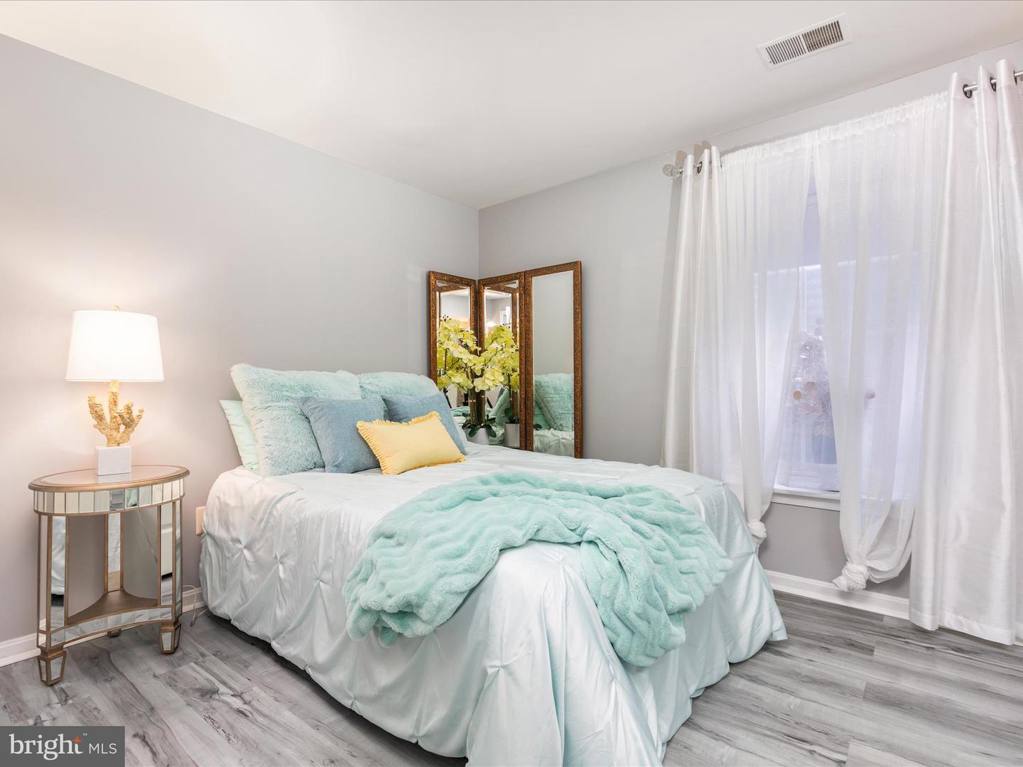 43800 STONEBRIDGE DR, ASHBURN, Virginia 20147, 3 Bedrooms Bedrooms, ,3 BathroomsBathrooms,Residential,For sale,43800 STONEBRIDGE DR,VALO2107906 MLS # VALO2107906