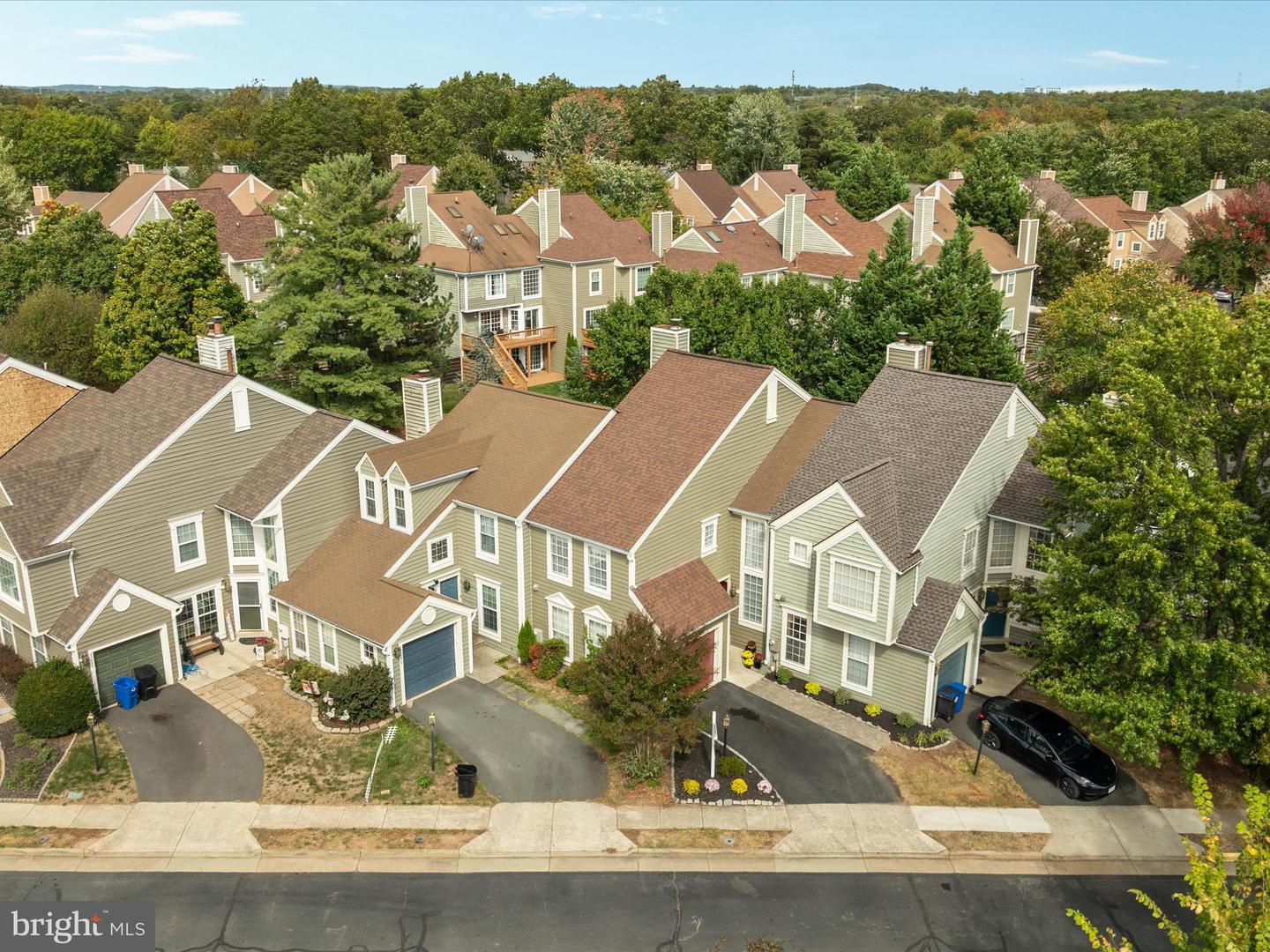 43800 STONEBRIDGE DR, ASHBURN, Virginia 20147, 3 Bedrooms Bedrooms, ,3 BathroomsBathrooms,Residential,For sale,43800 STONEBRIDGE DR,VALO2107906 MLS # VALO2107906