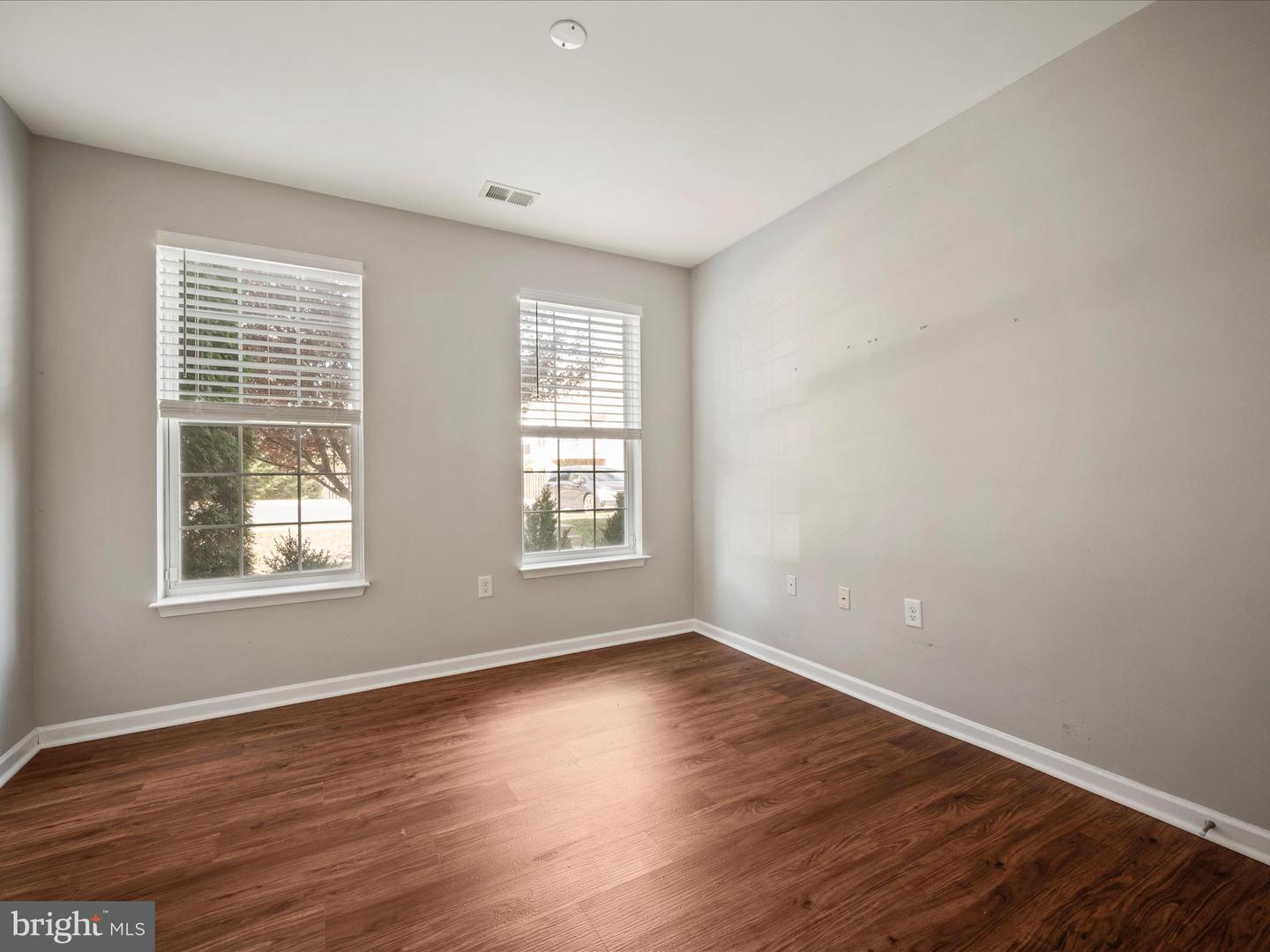 125 CHESHIRE CT, WINCHESTER, Virginia 22602, 4 Bedrooms Bedrooms, 14 Rooms Rooms,3 BathroomsBathrooms,Residential,For sale,125 CHESHIRE CT,VAFV2037132 MLS # VAFV2037132