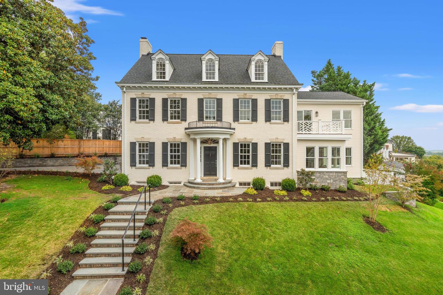 1814 EDGEHILL DR, ALEXANDRIA, Virginia 22307, 6 Bedrooms Bedrooms, ,5 BathroomsBathrooms,Residential,For sale,1814 EDGEHILL DR,VAFX2270334 MLS # VAFX2270334
