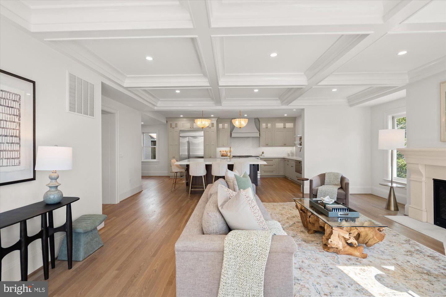 1814 EDGEHILL DR, ALEXANDRIA, Virginia 22307, 6 Bedrooms Bedrooms, ,5 BathroomsBathrooms,Residential,For sale,1814 EDGEHILL DR,VAFX2270334 MLS # VAFX2270334