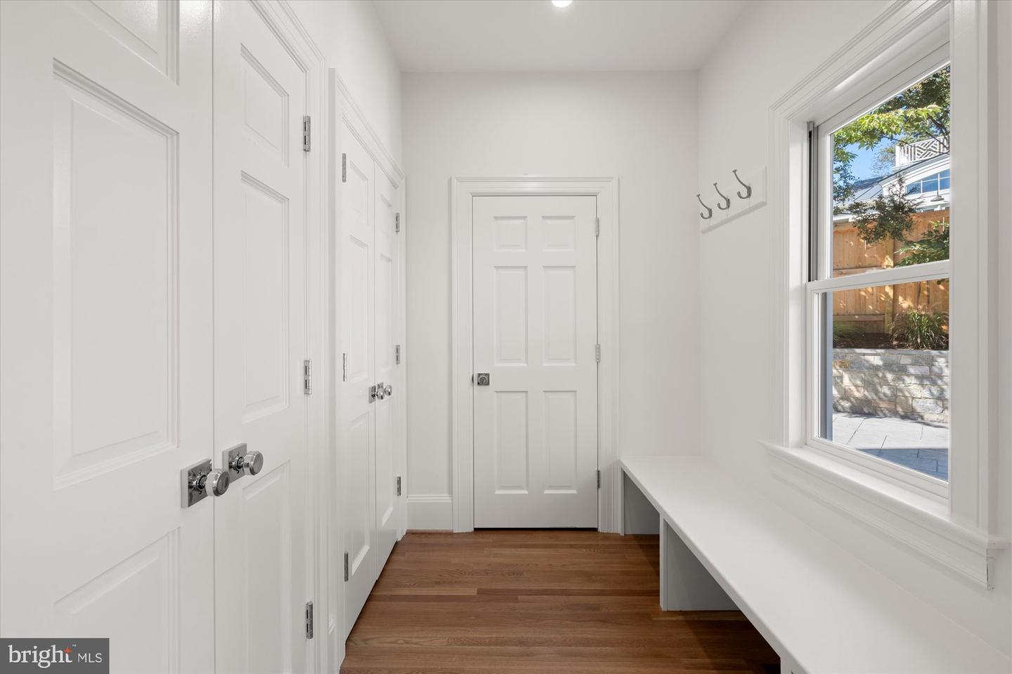 1814 EDGEHILL DR, ALEXANDRIA, Virginia 22307, 6 Bedrooms Bedrooms, ,5 BathroomsBathrooms,Residential,For sale,1814 EDGEHILL DR,VAFX2270334 MLS # VAFX2270334
