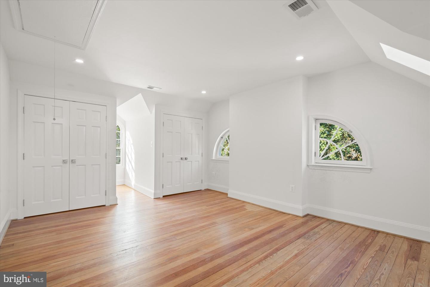 1814 EDGEHILL DR, ALEXANDRIA, Virginia 22307, 6 Bedrooms Bedrooms, ,5 BathroomsBathrooms,Residential,For sale,1814 EDGEHILL DR,VAFX2270334 MLS # VAFX2270334