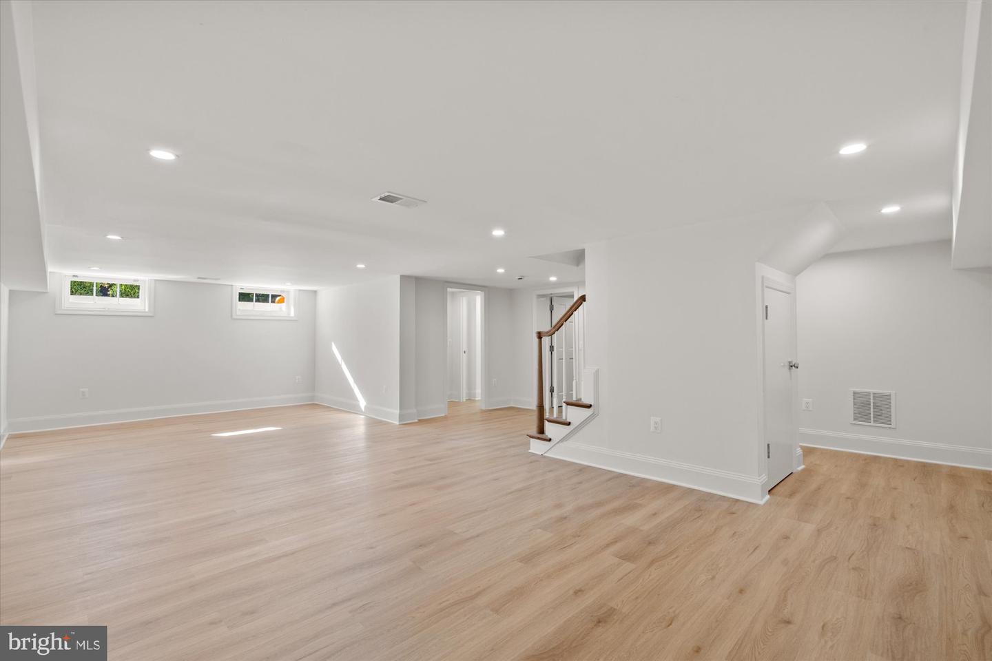 1814 EDGEHILL DR, ALEXANDRIA, Virginia 22307, 6 Bedrooms Bedrooms, ,5 BathroomsBathrooms,Residential,For sale,1814 EDGEHILL DR,VAFX2270334 MLS # VAFX2270334