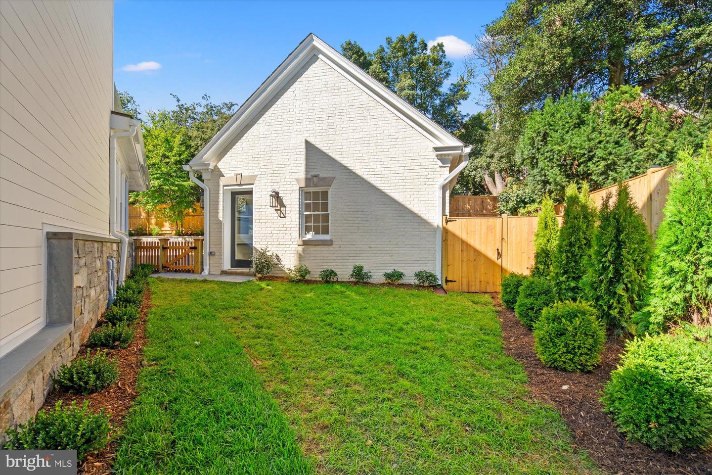 1814 EDGEHILL DR, ALEXANDRIA, Virginia 22307, 6 Bedrooms Bedrooms, ,5 BathroomsBathrooms,Residential,For sale,1814 EDGEHILL DR,VAFX2270334 MLS # VAFX2270334