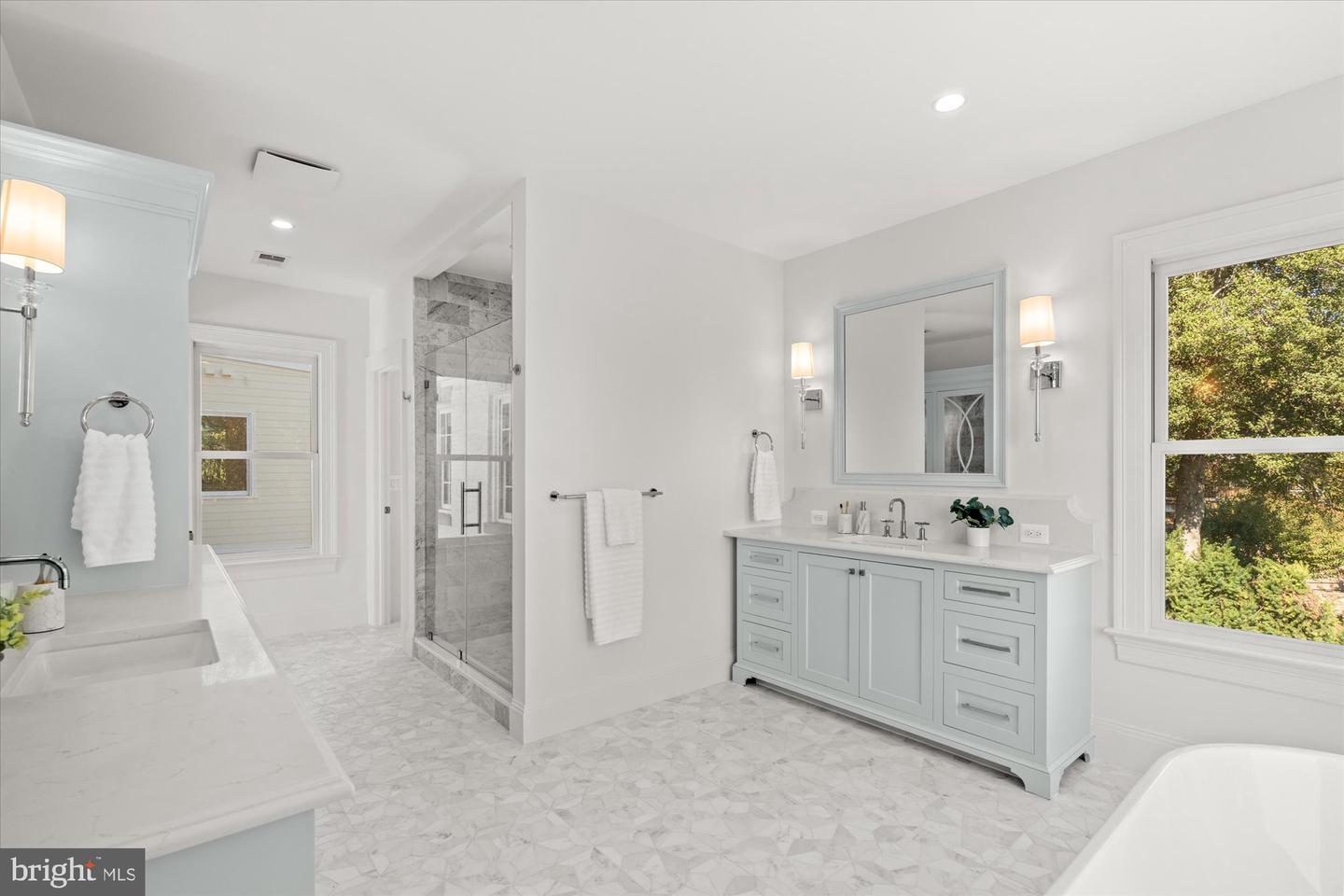 1814 EDGEHILL DR, ALEXANDRIA, Virginia 22307, 6 Bedrooms Bedrooms, ,5 BathroomsBathrooms,Residential,For sale,1814 EDGEHILL DR,VAFX2270334 MLS # VAFX2270334
