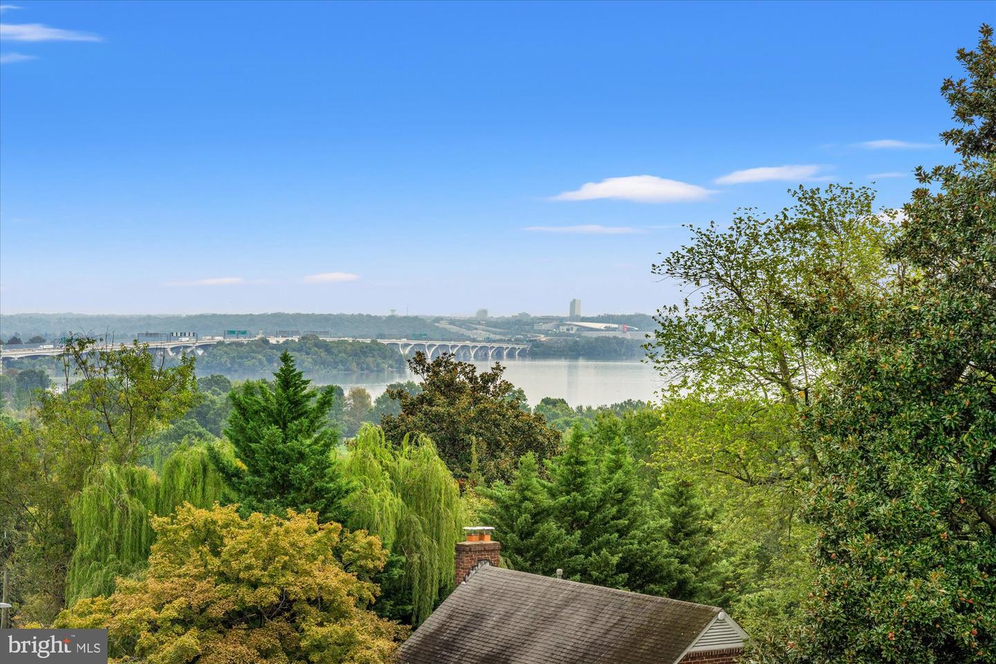 1814 EDGEHILL DR, ALEXANDRIA, Virginia 22307, 6 Bedrooms Bedrooms, ,5 BathroomsBathrooms,Residential,For sale,1814 EDGEHILL DR,VAFX2270334 MLS # VAFX2270334