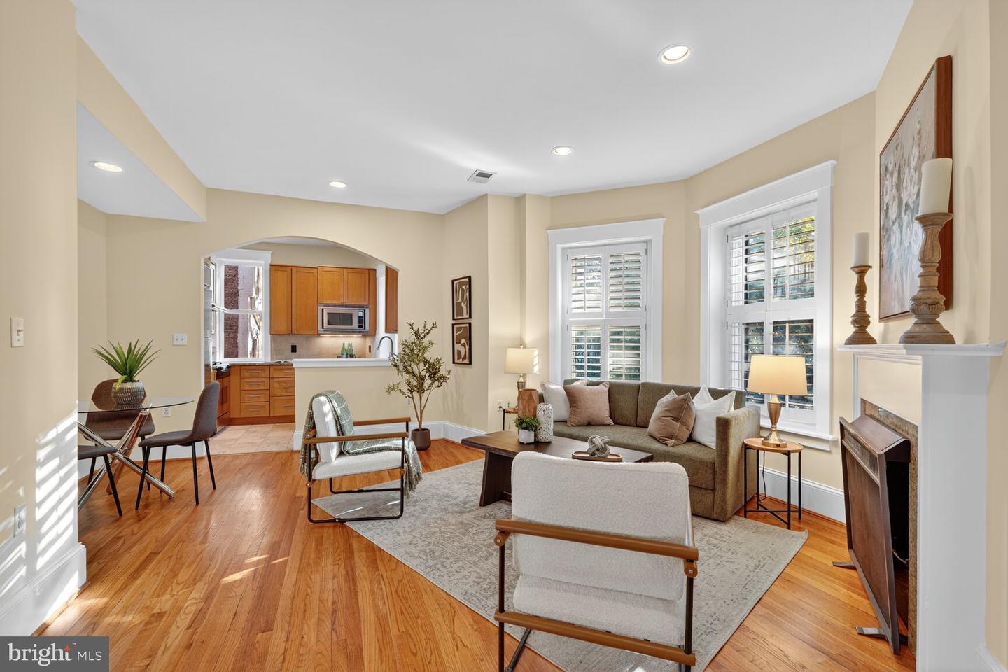 1531 31ST ST NW #4, WASHINGTON, District Of Columbia 20007, 2 Bedrooms Bedrooms, 4 Rooms Rooms,1 BathroomBathrooms,Residential,For sale,1531 31ST ST NW #4,DCDC2225122 MLS # DCDC2225122