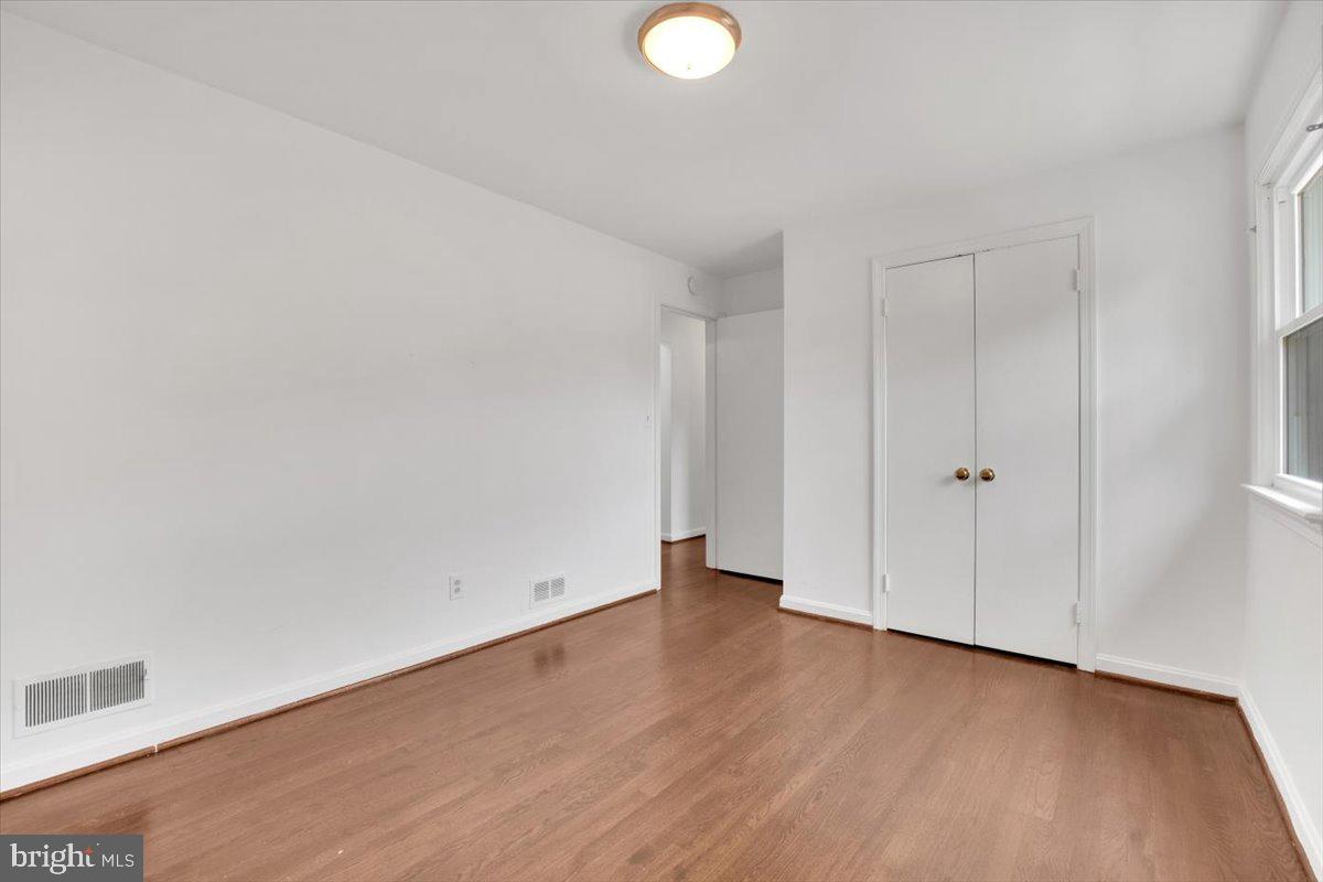 5835 LEBANON RD, ALEXANDRIA, Virginia 22310, 3 Bedrooms Bedrooms, ,1 BathroomBathrooms,Residential,For sale,5835 LEBANON RD,VAFX2270352 MLS # VAFX2270352