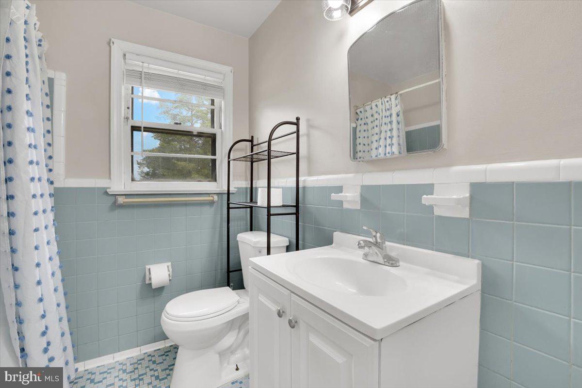 5835 LEBANON RD, ALEXANDRIA, Virginia 22310, 3 Bedrooms Bedrooms, ,1 BathroomBathrooms,Residential,For sale,5835 LEBANON RD,VAFX2270352 MLS # VAFX2270352