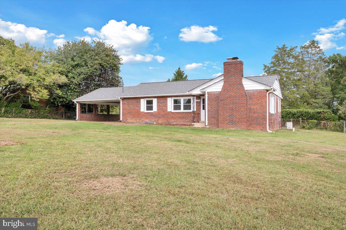 5835 LEBANON RD, ALEXANDRIA, Virginia 22310, 3 Bedrooms Bedrooms, ,1 BathroomBathrooms,Residential,For sale,5835 LEBANON RD,VAFX2270352 MLS # VAFX2270352