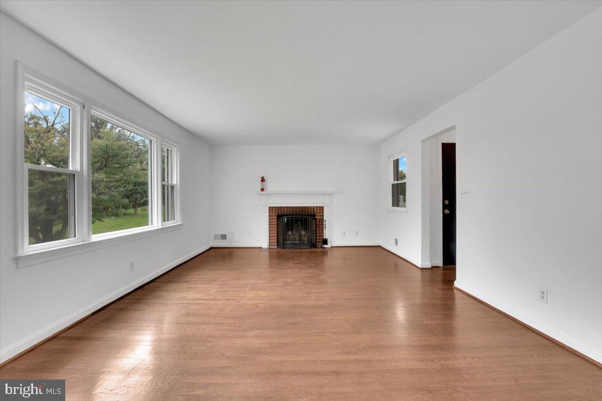 5835 LEBANON RD, ALEXANDRIA, Virginia 22310, 3 Bedrooms Bedrooms, ,1 BathroomBathrooms,Residential,For sale,5835 LEBANON RD,VAFX2270352 MLS # VAFX2270352