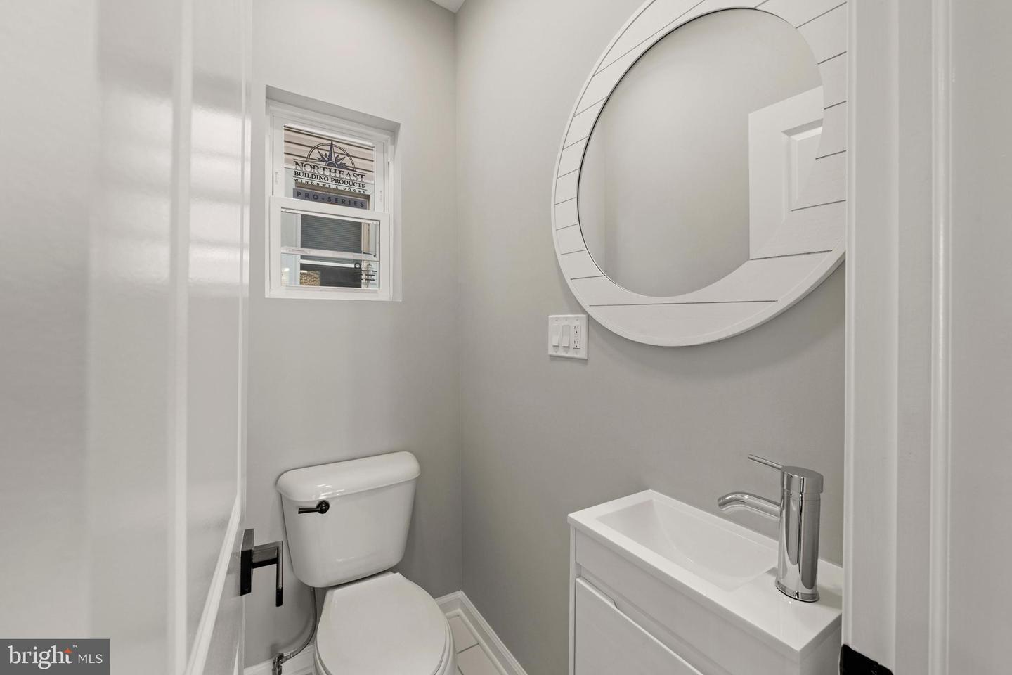 2814 RHODE ISLAND AVE NE, WASHINGTON, District Of Columbia 20018, 4 Bedrooms Bedrooms, ,4 BathroomsBathrooms,Residential,For sale,2814 RHODE ISLAND AVE NE,DCDC2225190 MLS # DCDC2225190