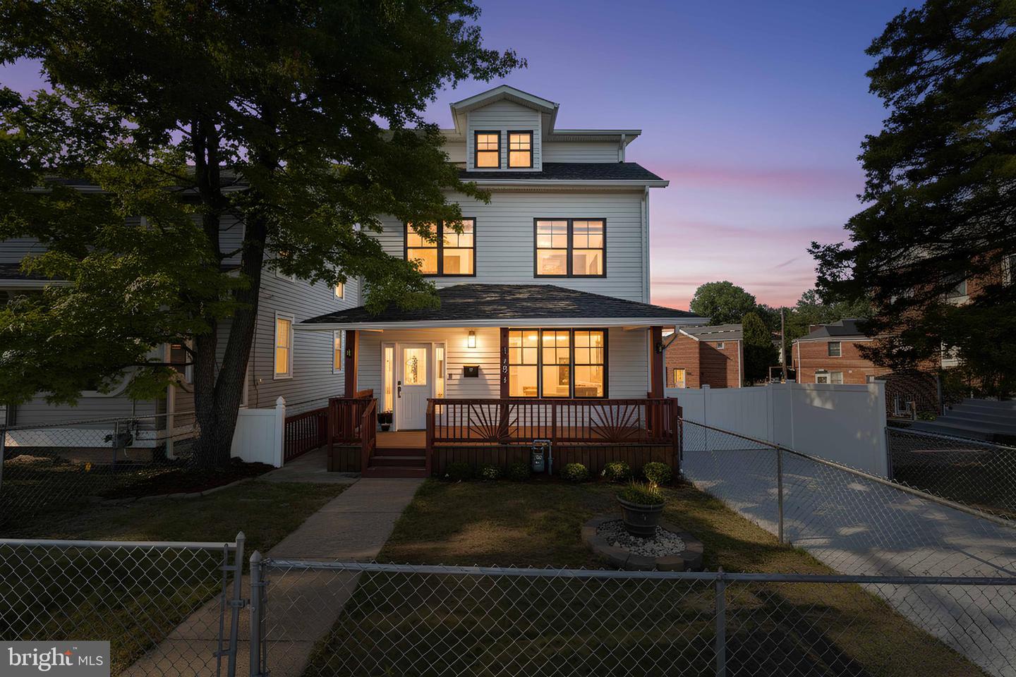 2814 RHODE ISLAND AVE NE, WASHINGTON, District Of Columbia 20018, 4 Bedrooms Bedrooms, ,4 BathroomsBathrooms,Residential,For sale,2814 RHODE ISLAND AVE NE,DCDC2225190 MLS # DCDC2225190