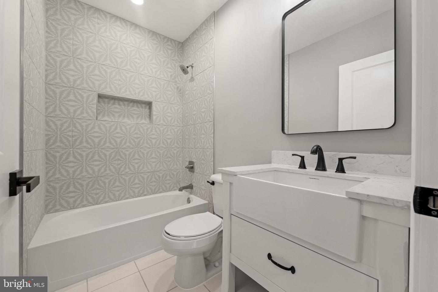 2814 RHODE ISLAND AVE NE, WASHINGTON, District Of Columbia 20018, 4 Bedrooms Bedrooms, ,4 BathroomsBathrooms,Residential,For sale,2814 RHODE ISLAND AVE NE,DCDC2225190 MLS # DCDC2225190