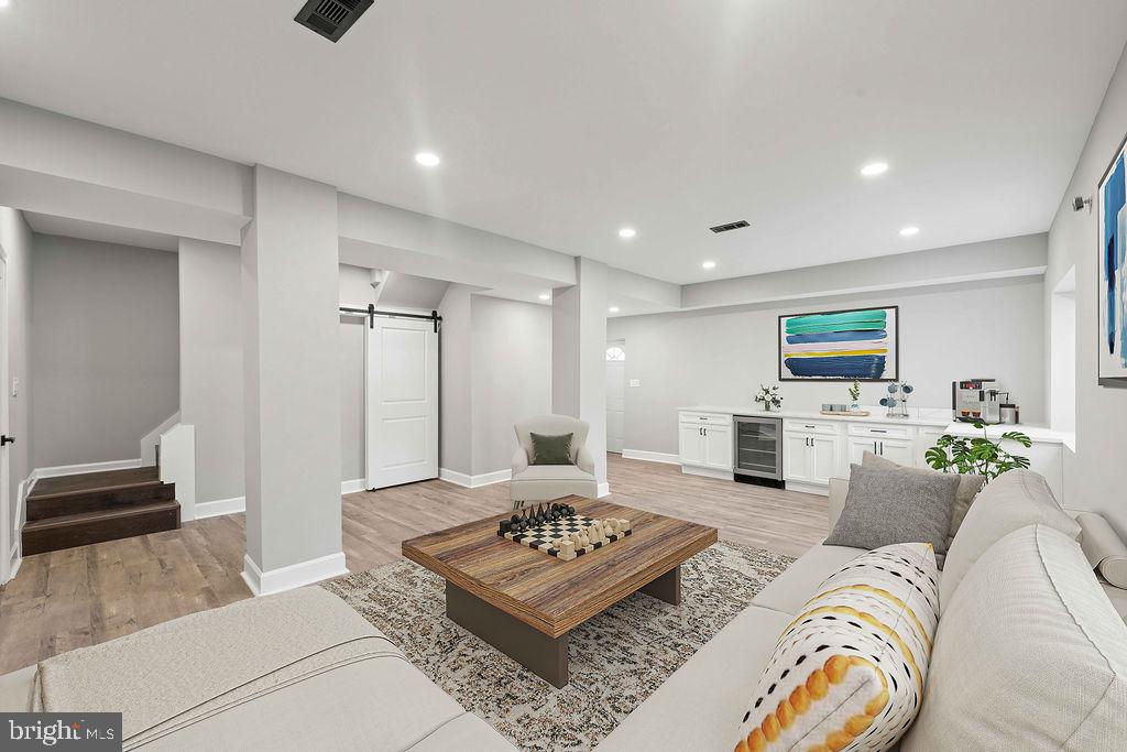 2814 RHODE ISLAND AVE NE, WASHINGTON, District Of Columbia 20018, 4 Bedrooms Bedrooms, ,4 BathroomsBathrooms,Residential,For sale,2814 RHODE ISLAND AVE NE,DCDC2225190 MLS # DCDC2225190